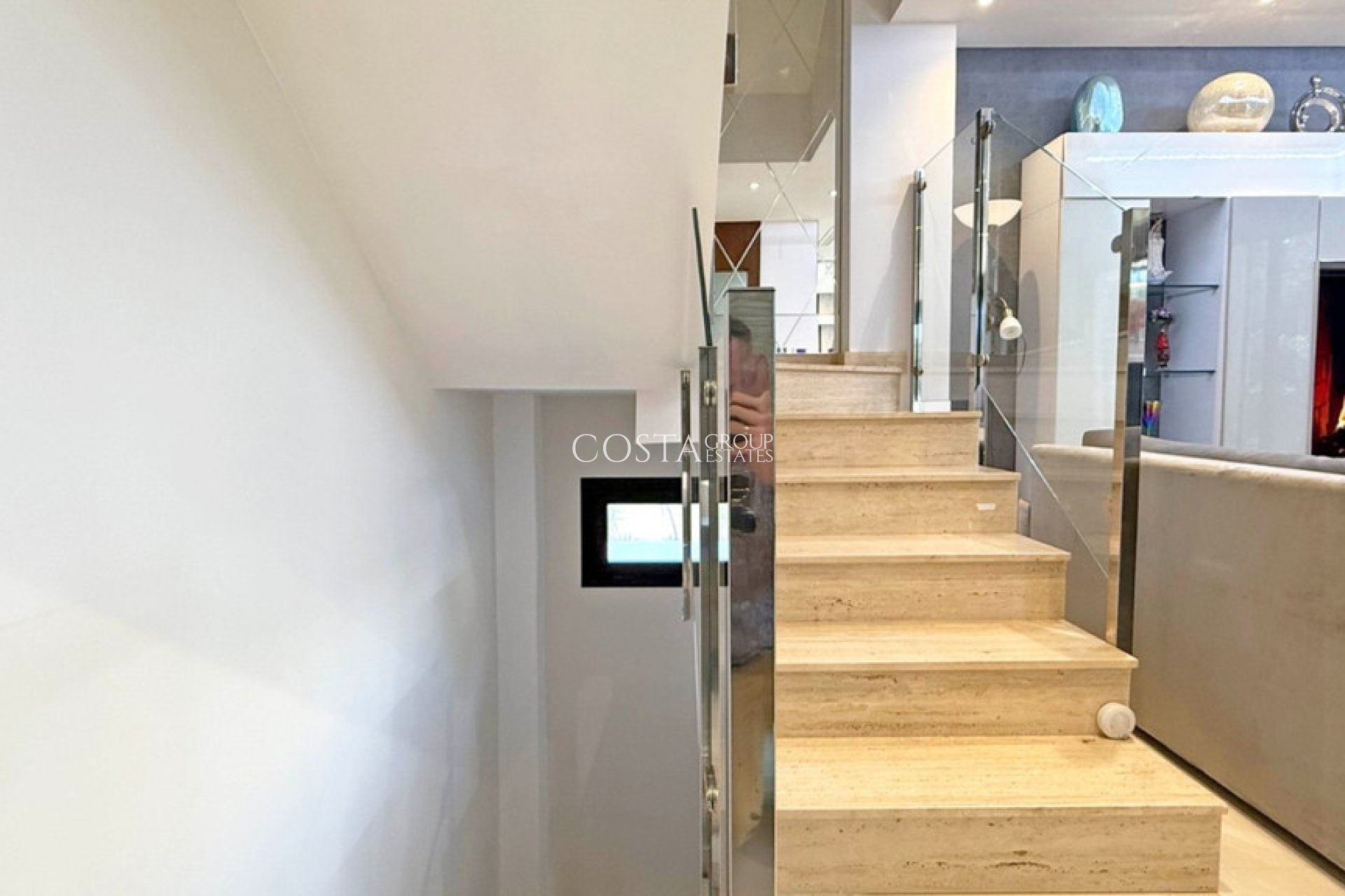 Resale - Villa -
Orihuela Costa - Villamartin