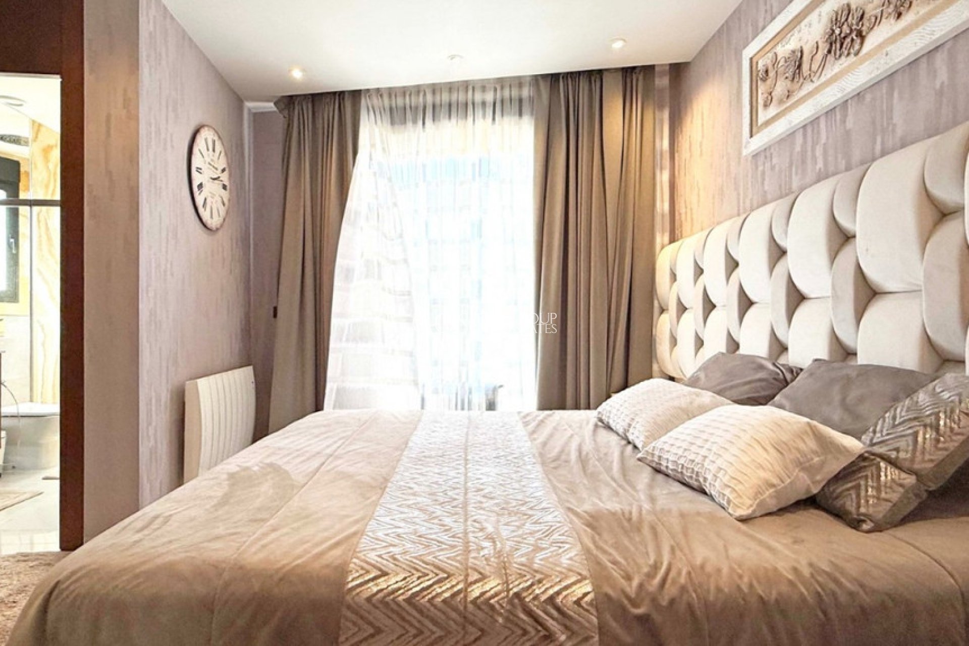 Resale - Villa -
Orihuela Costa - Villamartin