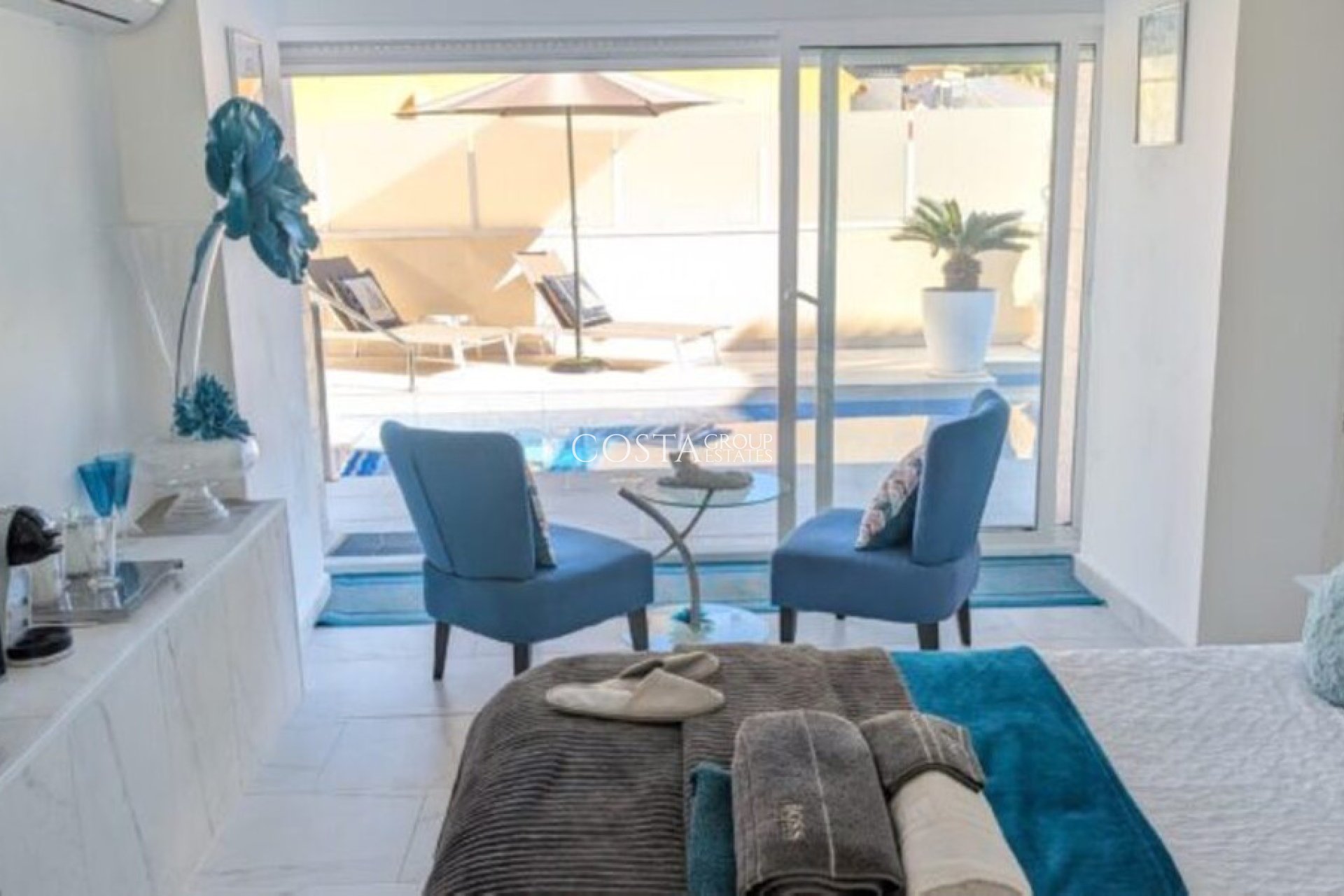 Resale - Villa -
Orihuela Costa - Villamartin