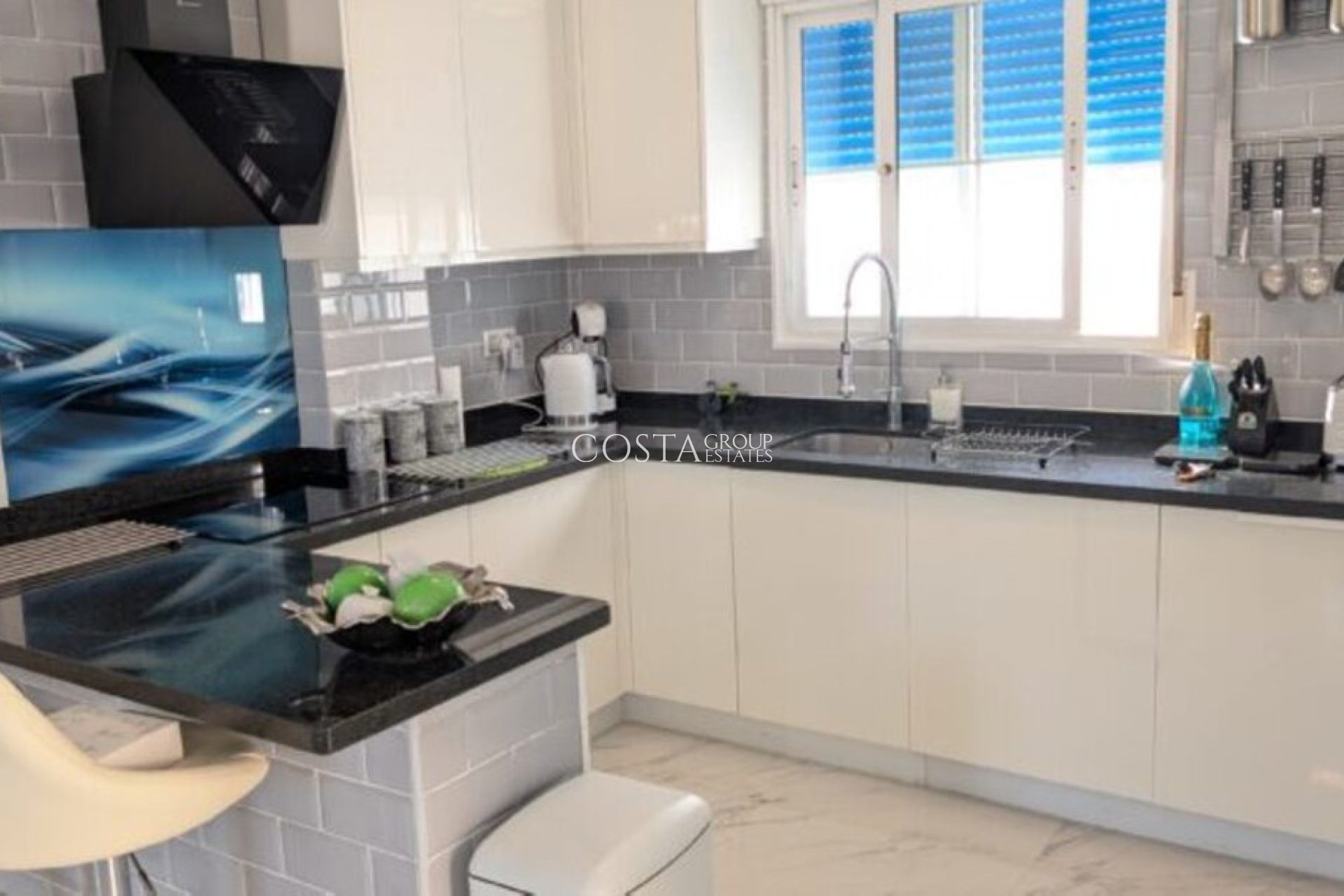 Resale - Villa -
Orihuela Costa - Villamartin