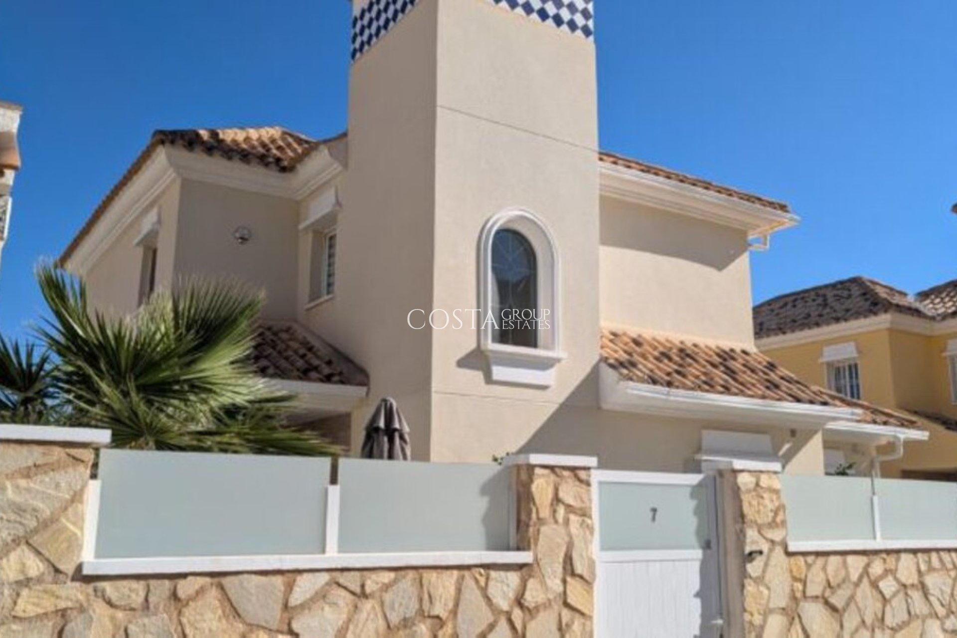 Resale - Villa -
Orihuela Costa - Villamartin
