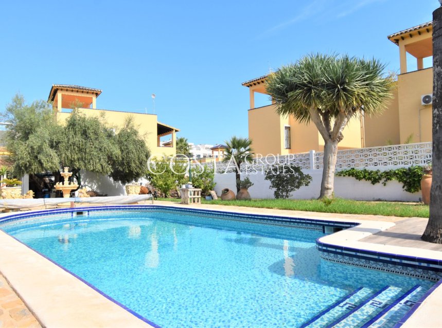 Resale - Villa -
Orihuela Costa - Villamartin