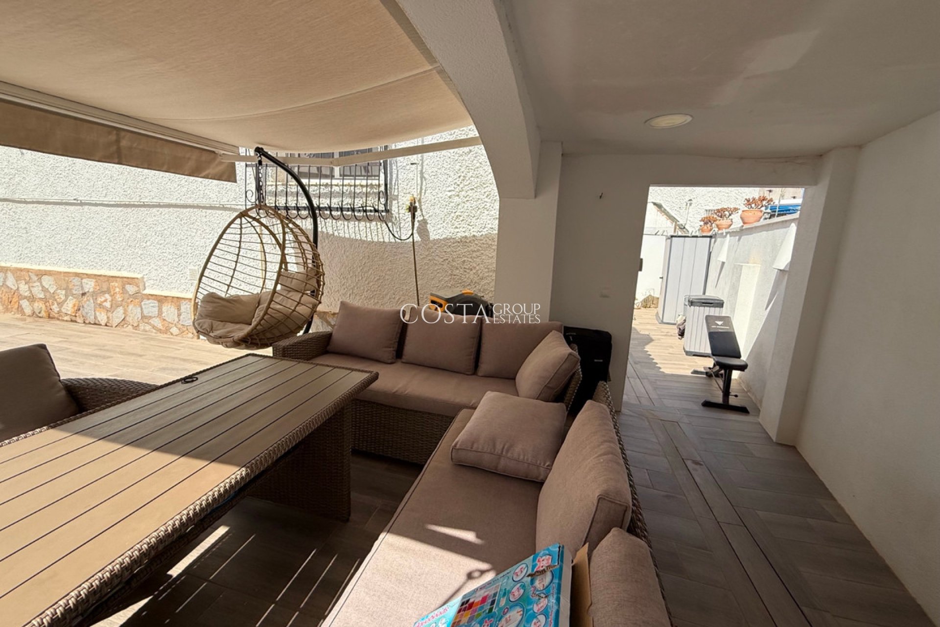 Resale - Villa -
Orihuela Costa - Villamartin