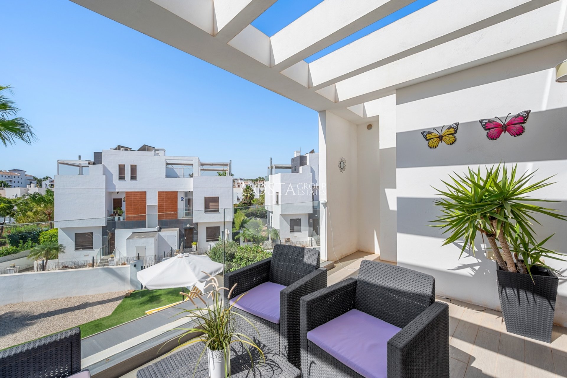 Resale - Villa -
Orihuela Costa - Villamartín