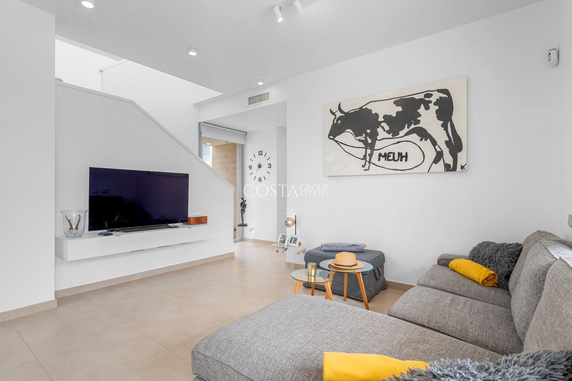 Resale - Villa -
Orihuela Costa - Vistabella Golf