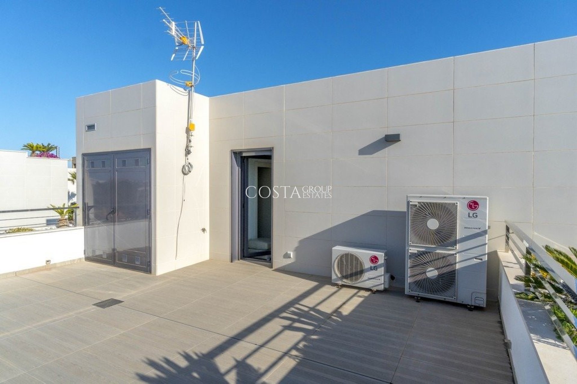 Resale - Villa -
Orihuela Costa