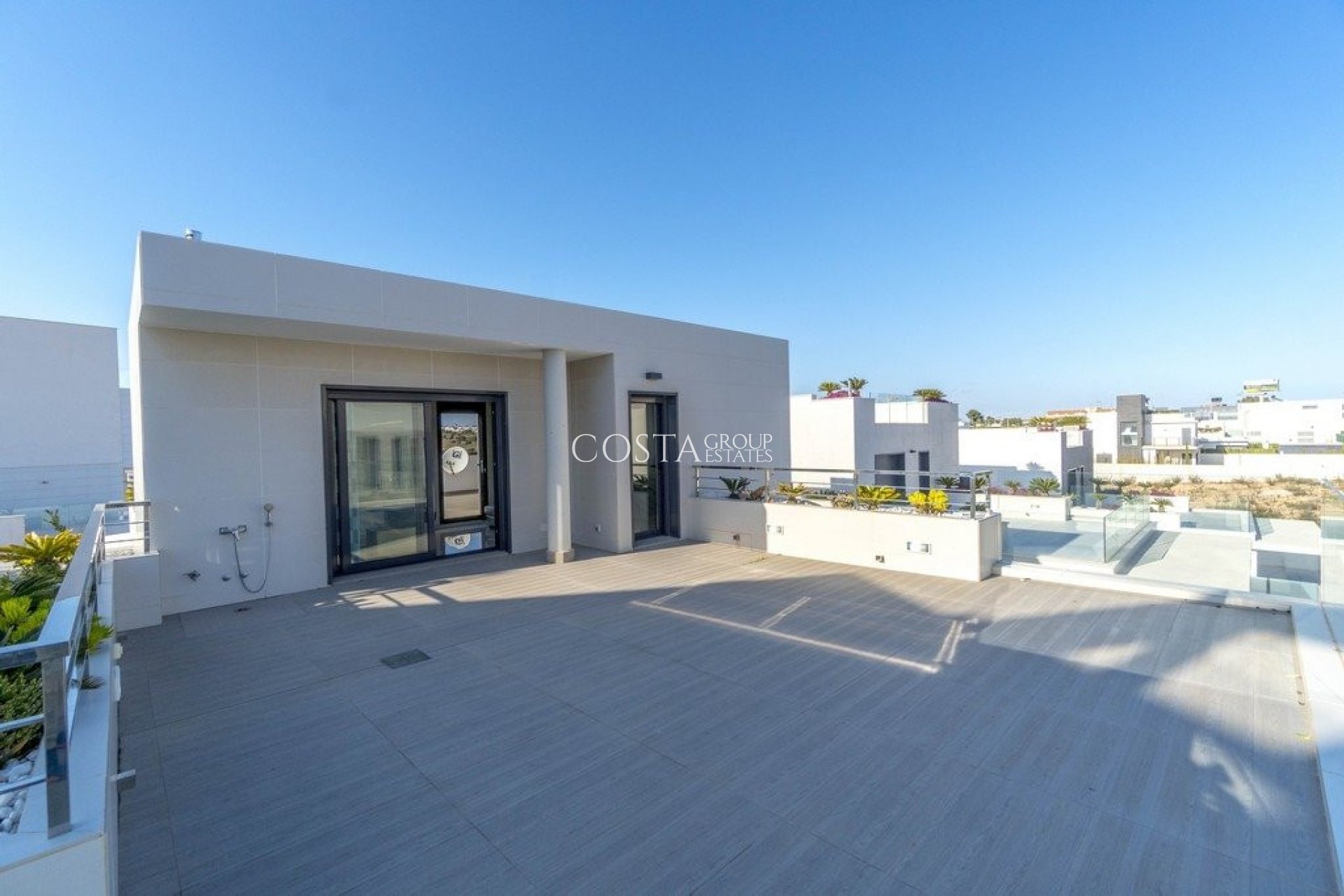 Resale - Villa -
Orihuela Costa