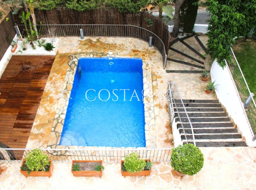 Resale - Villa -
Orihuela - Dehesa de Campoamor