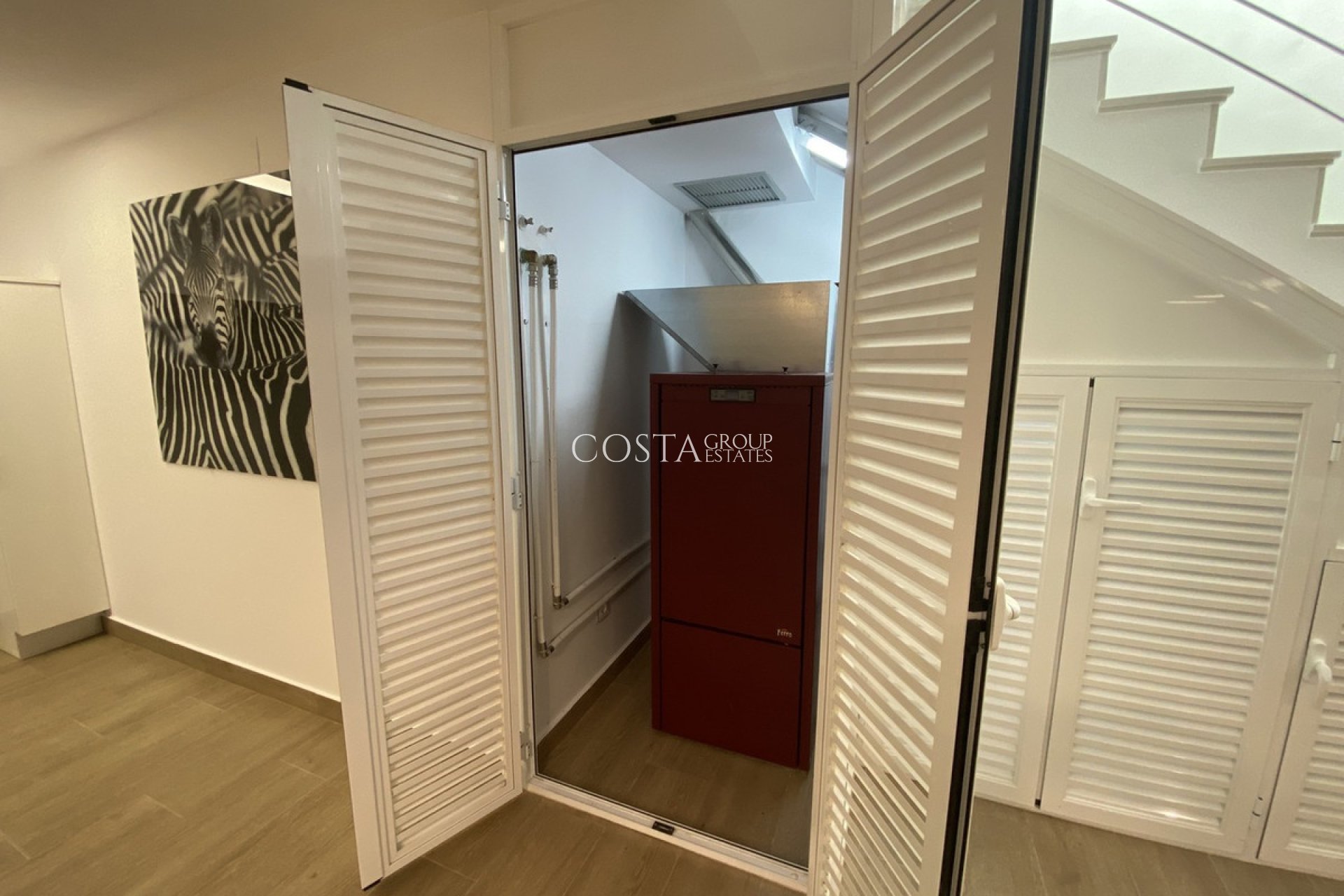 Resale - Villa -
Orihuela - Dehesa de Campoamor