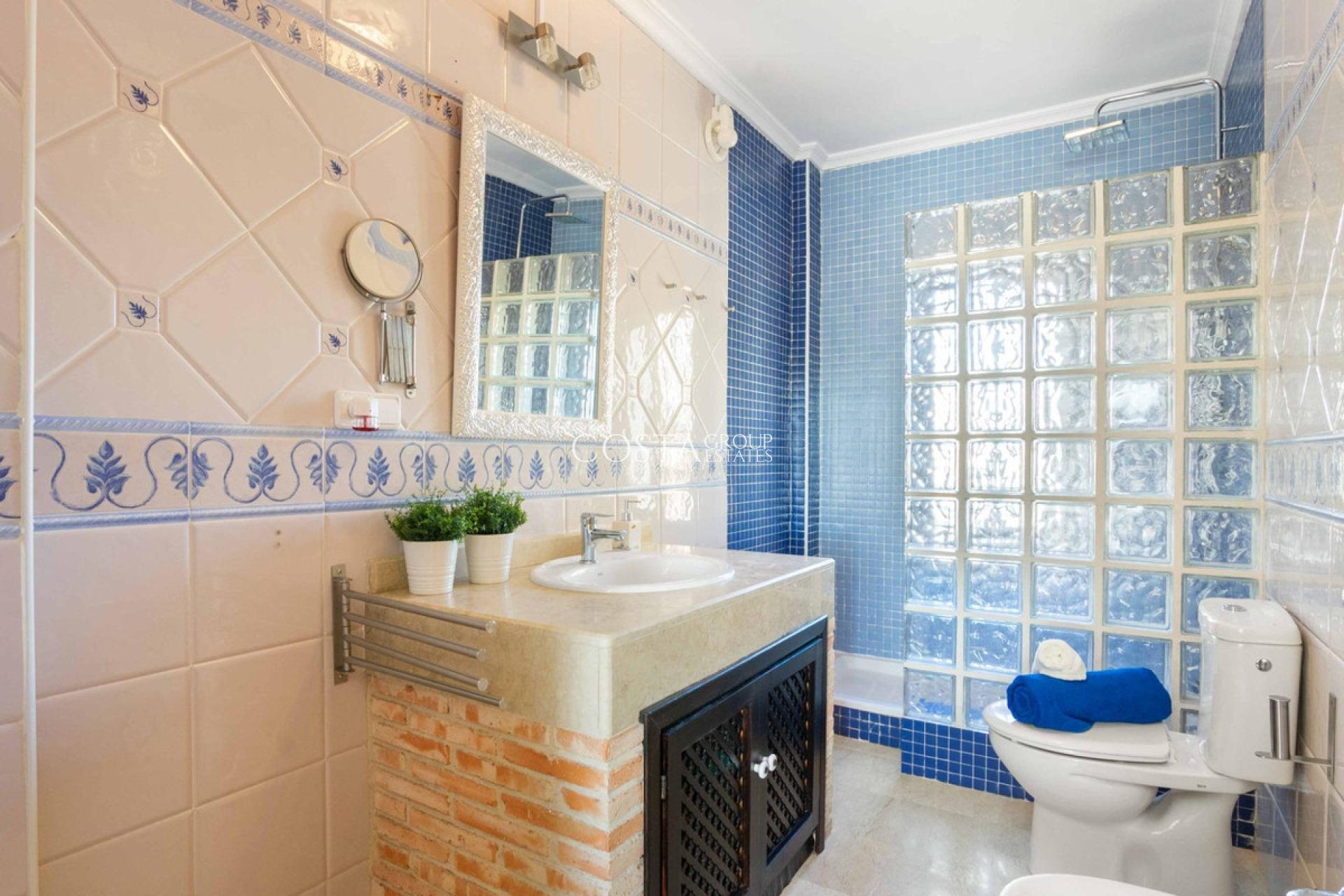 Resale - Villa -
Orihuela - La Florida