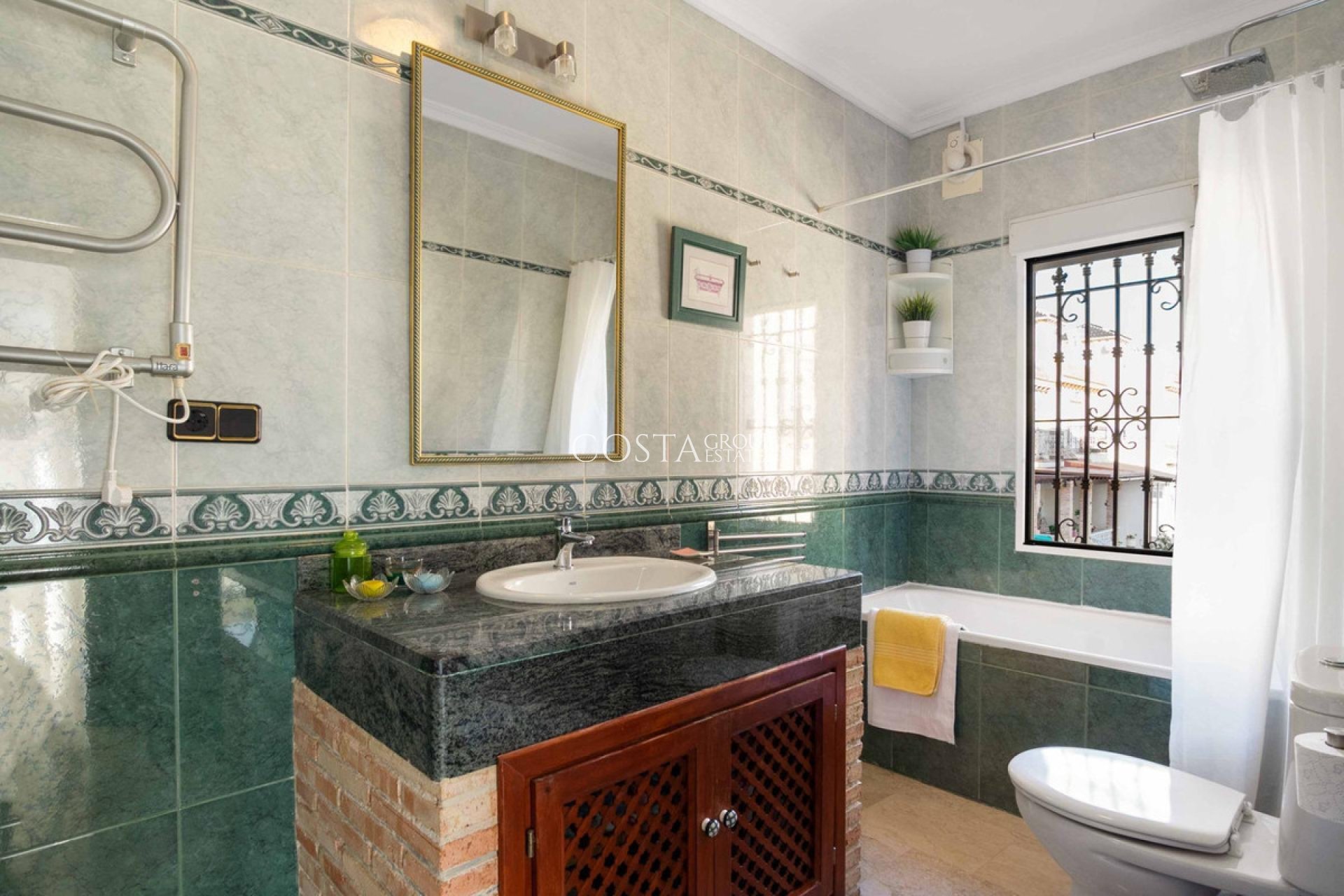 Resale - Villa -
Orihuela - La Florida