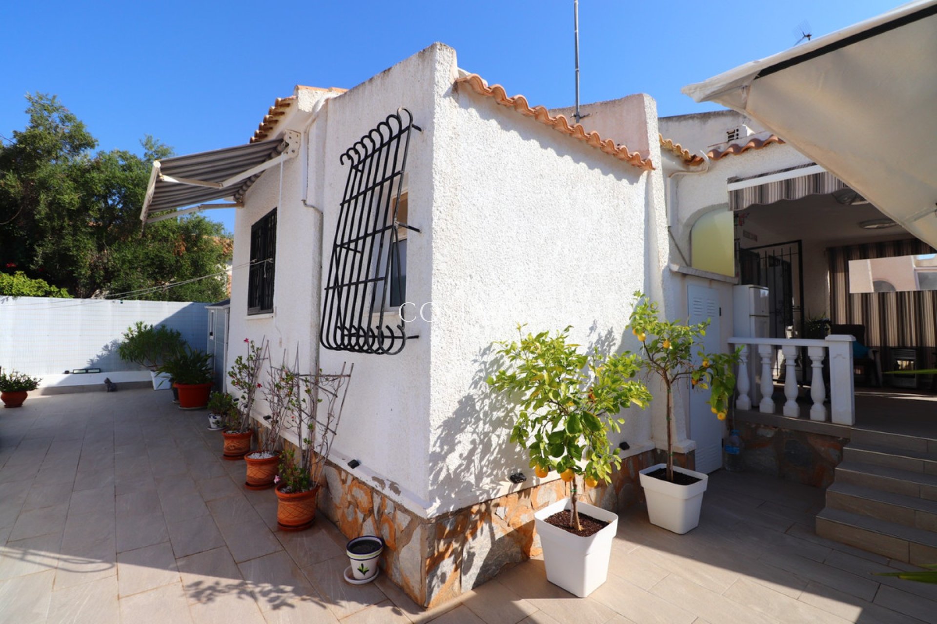 Resale - Villa -
Orihuela - La Florida