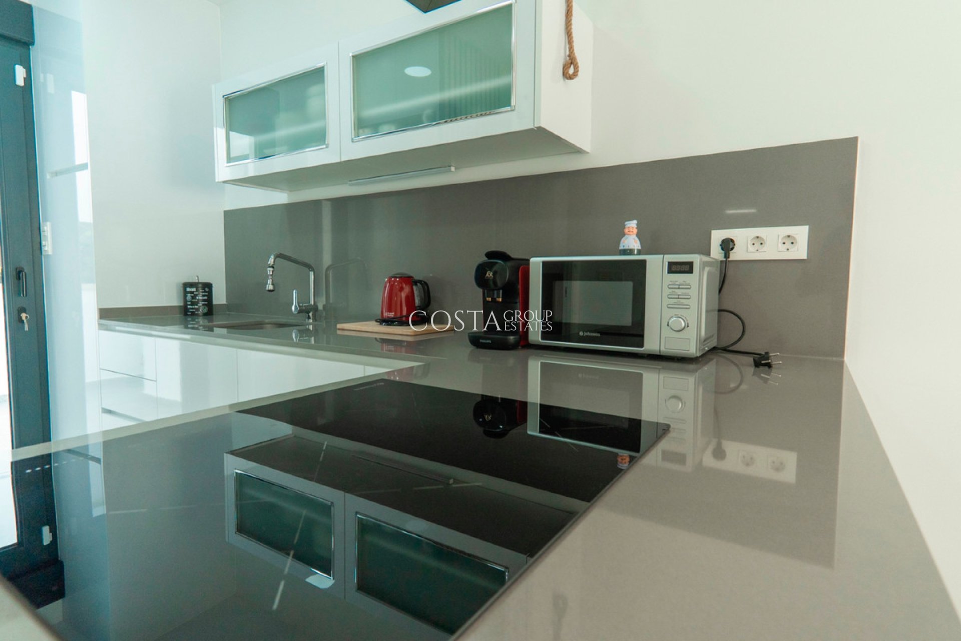 Resale - Villa -
Orihuela - La Florida