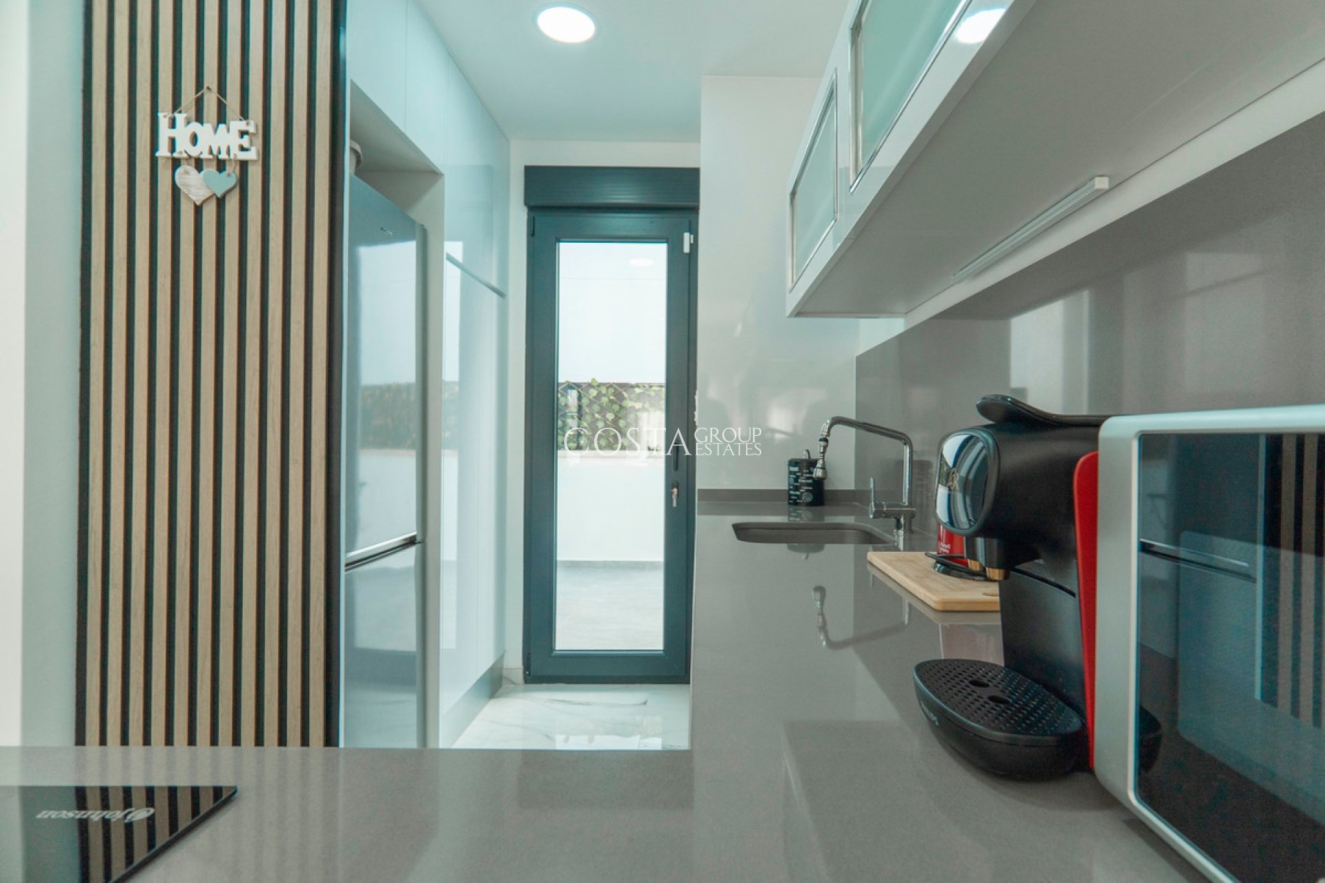 Resale - Villa -
Orihuela - La Florida