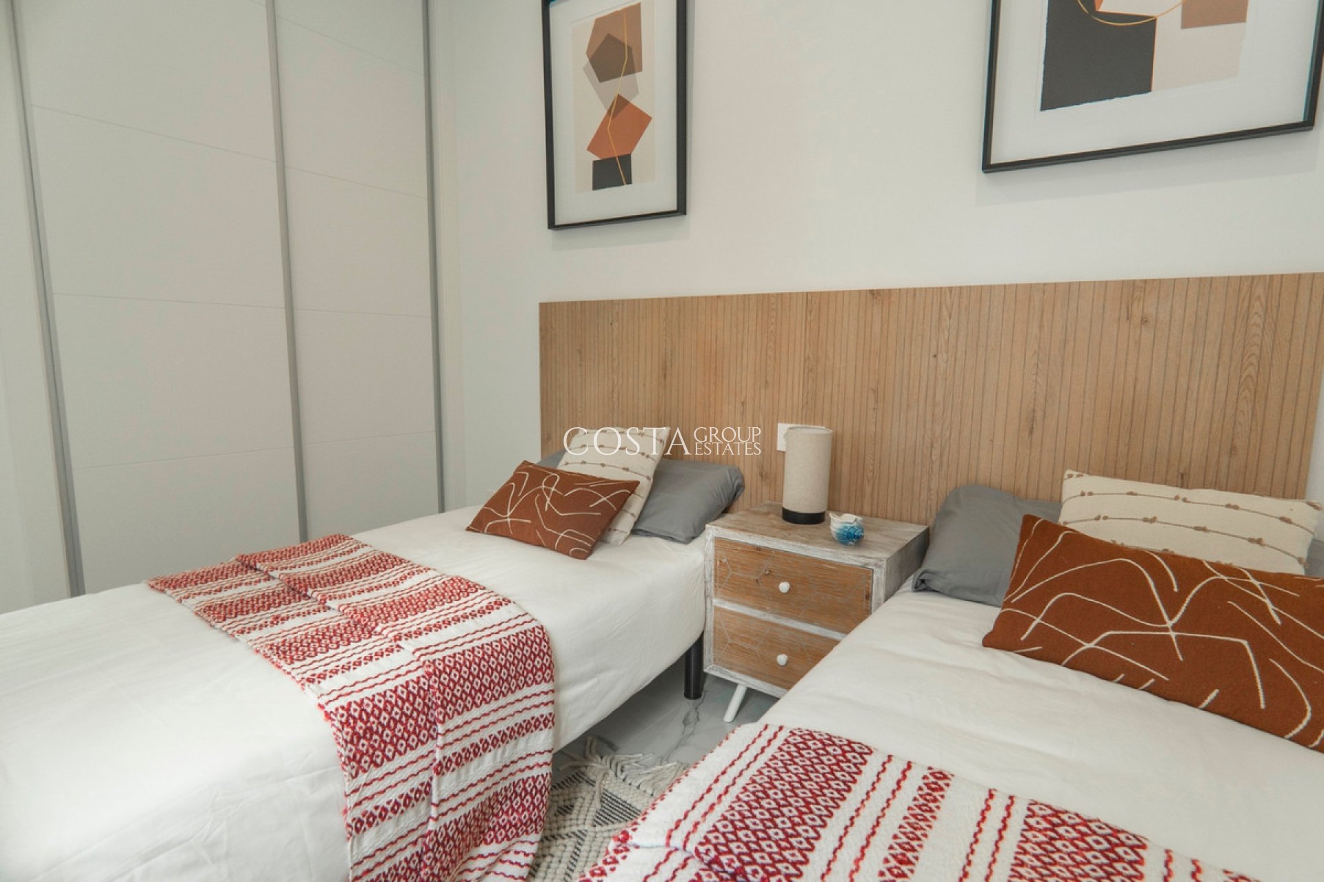 Resale - Villa -
Orihuela - La Florida