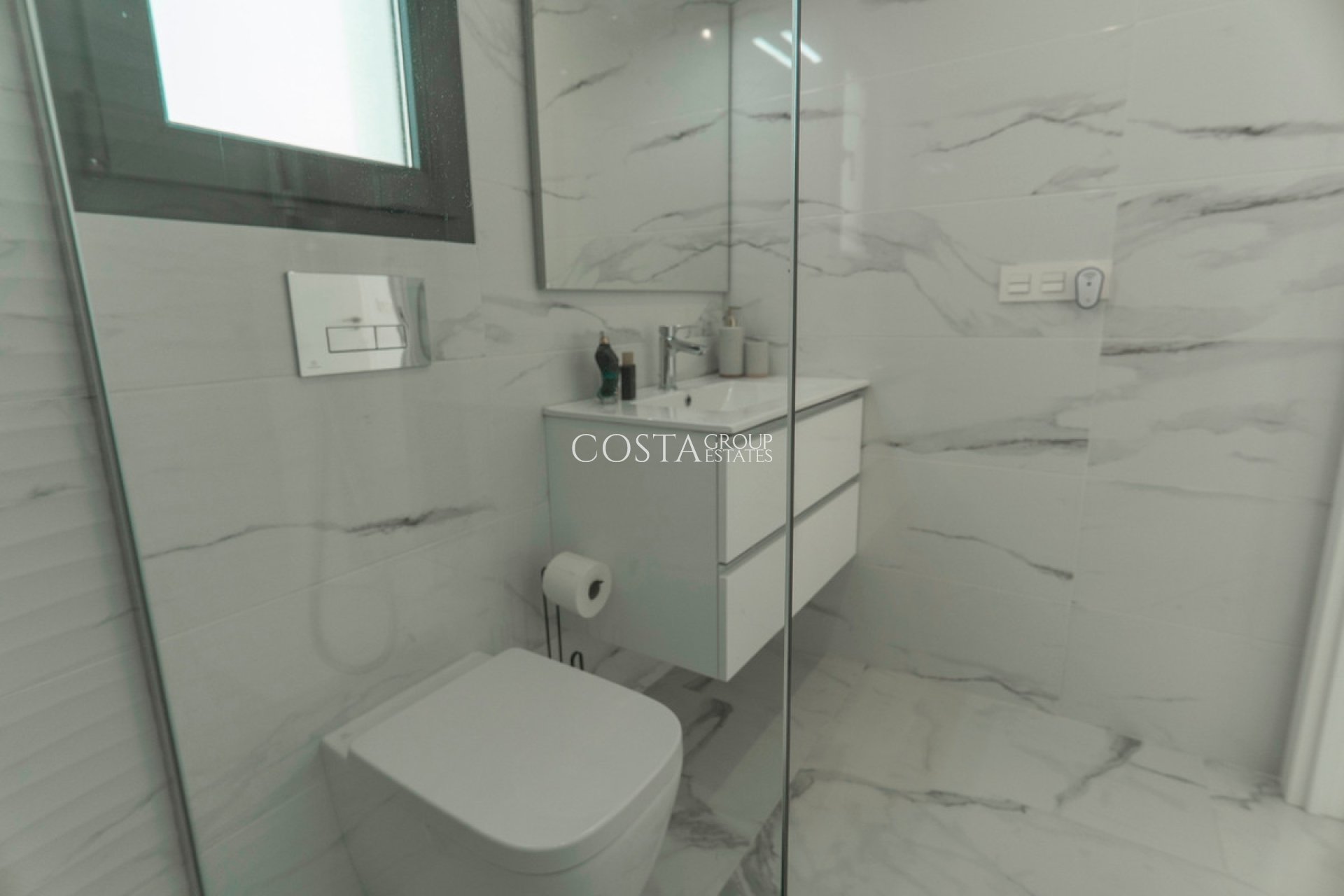 Resale - Villa -
Orihuela - La Florida