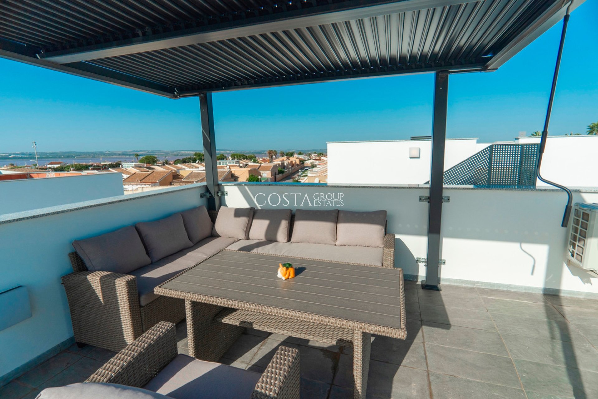 Resale - Villa -
Orihuela - La Florida