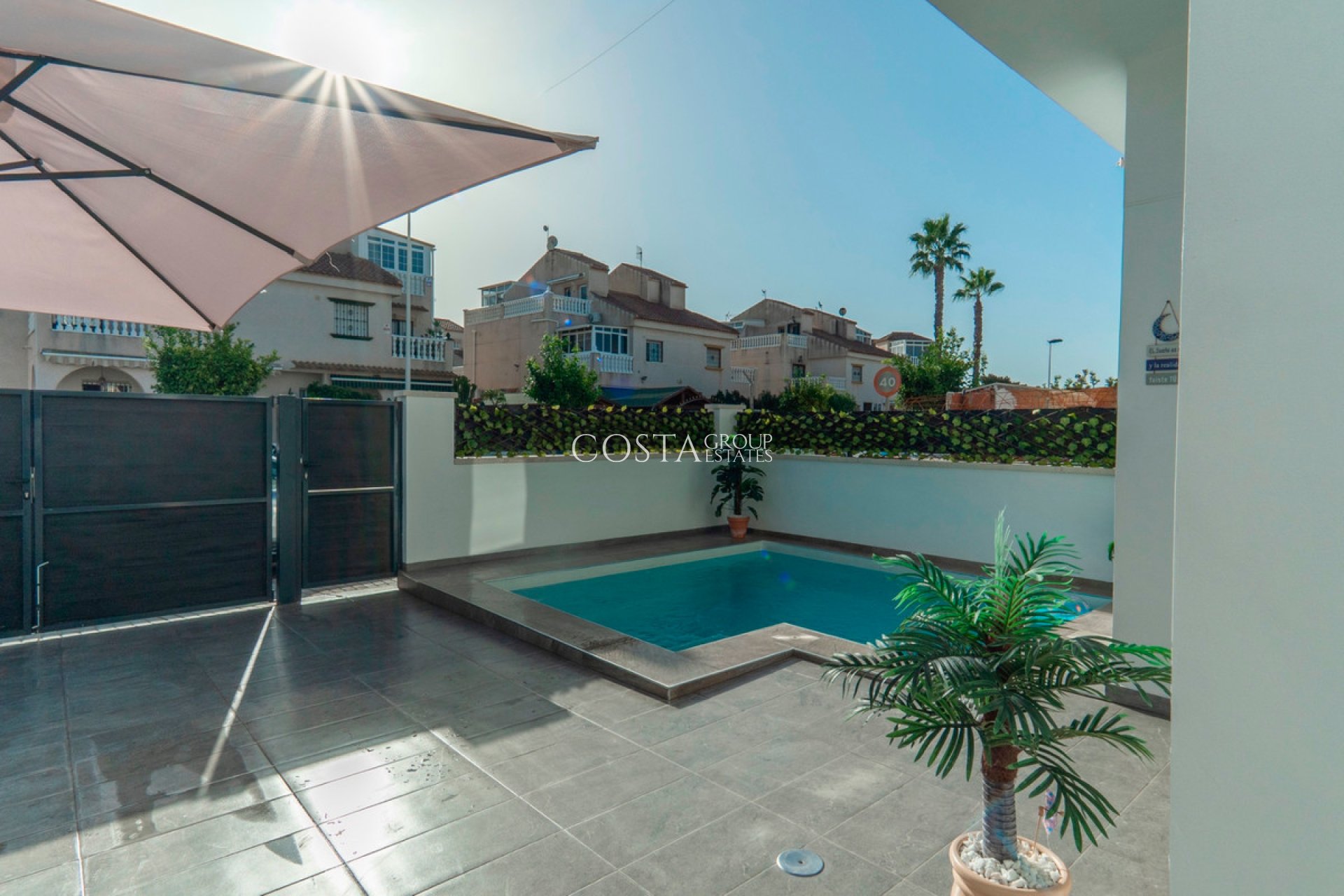 Resale - Villa -
Orihuela - La Florida