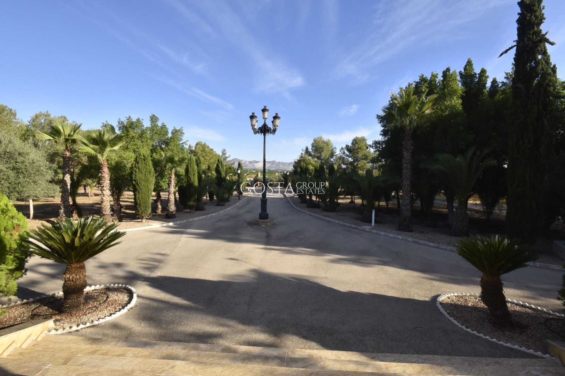 Resale - Villa -
Orihuela - La Matanza