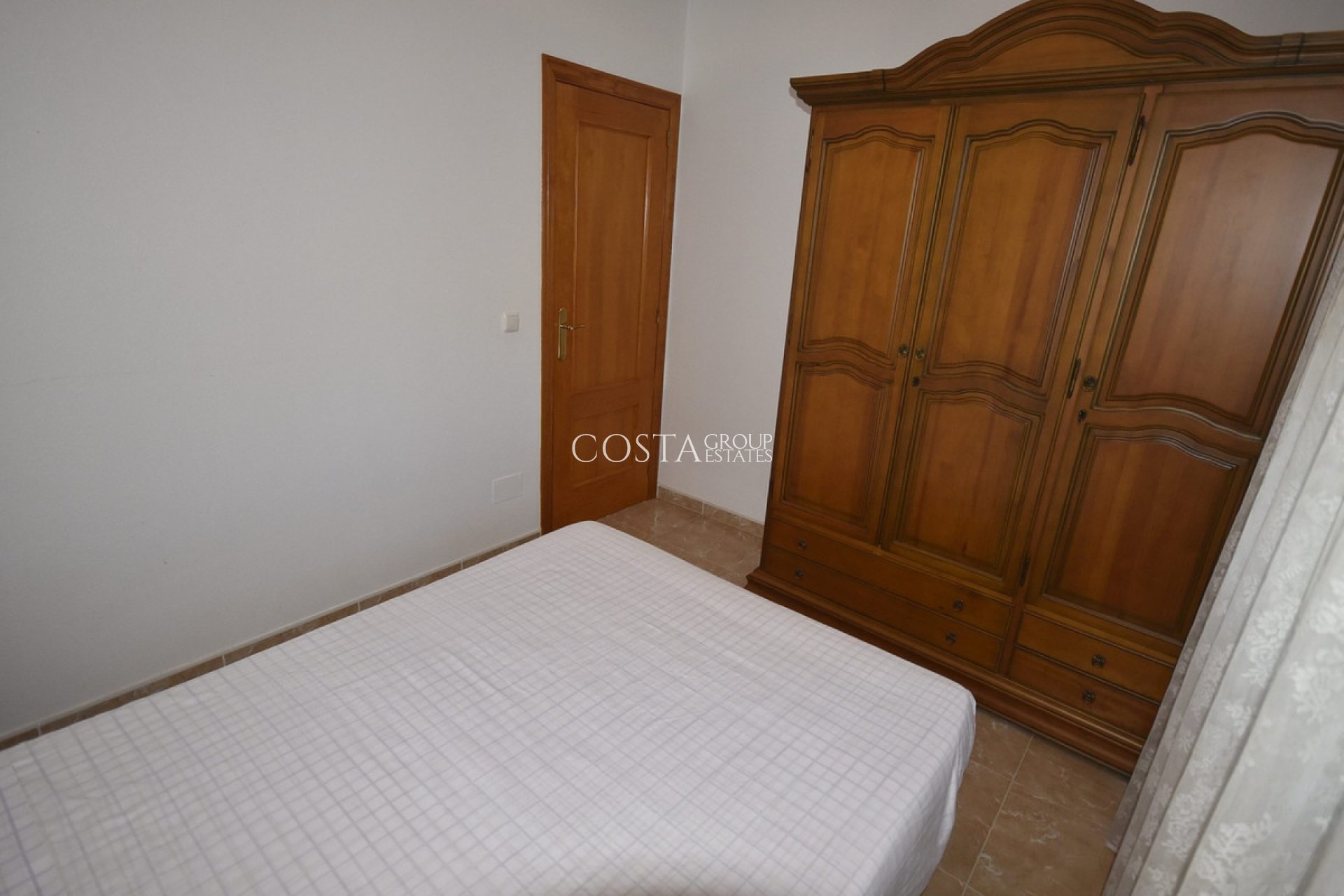 Resale - Villa -
Orihuela - La Matanza