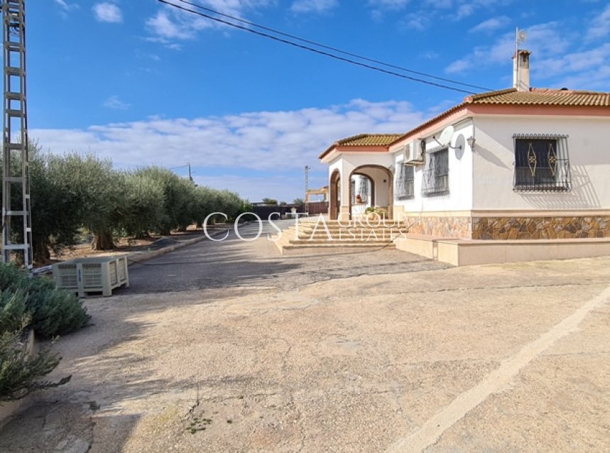 Resale - Villa -
Orihuela - La Matanza