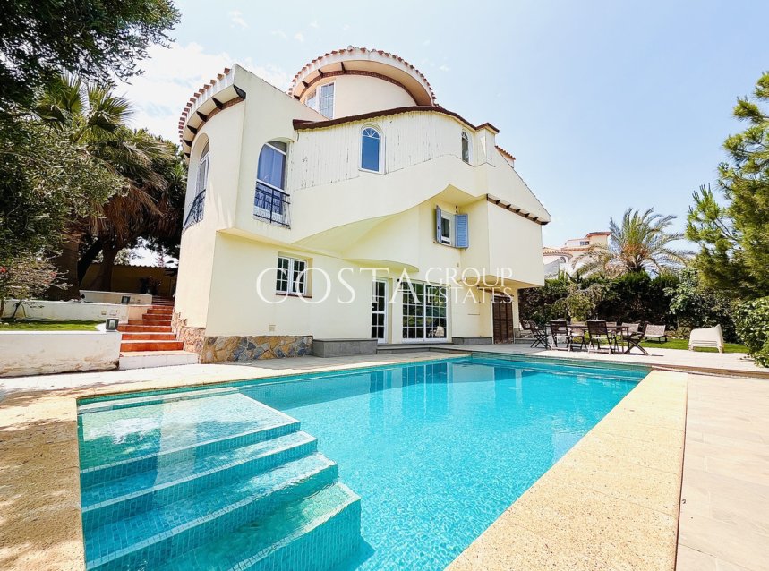 Resale - Villa -
Orihuela - La Zenia