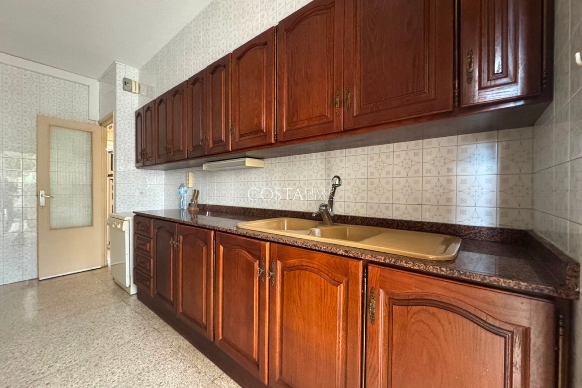 Resale - Villa -
Orihuela - La Zenia