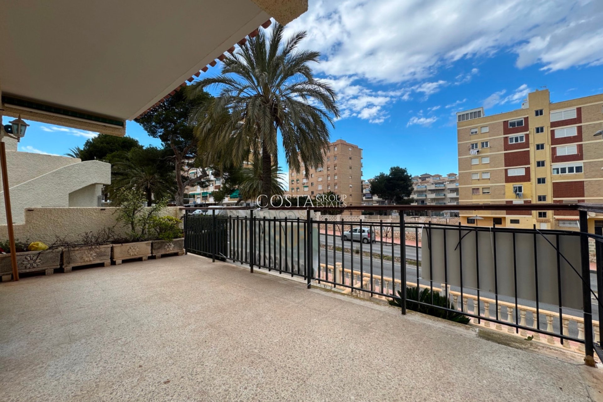 Resale - Villa -
Orihuela - La Zenia