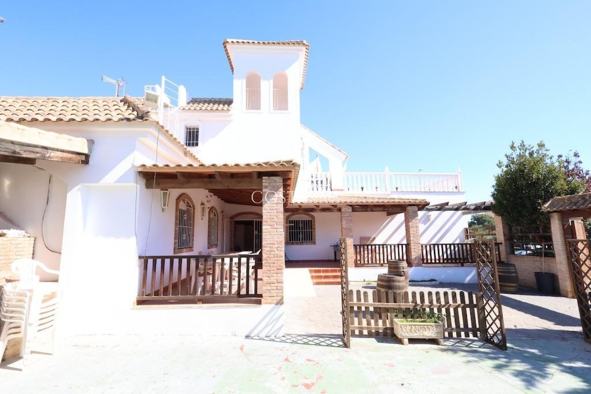 Resale - Villa -
Orihuela - La Zenia