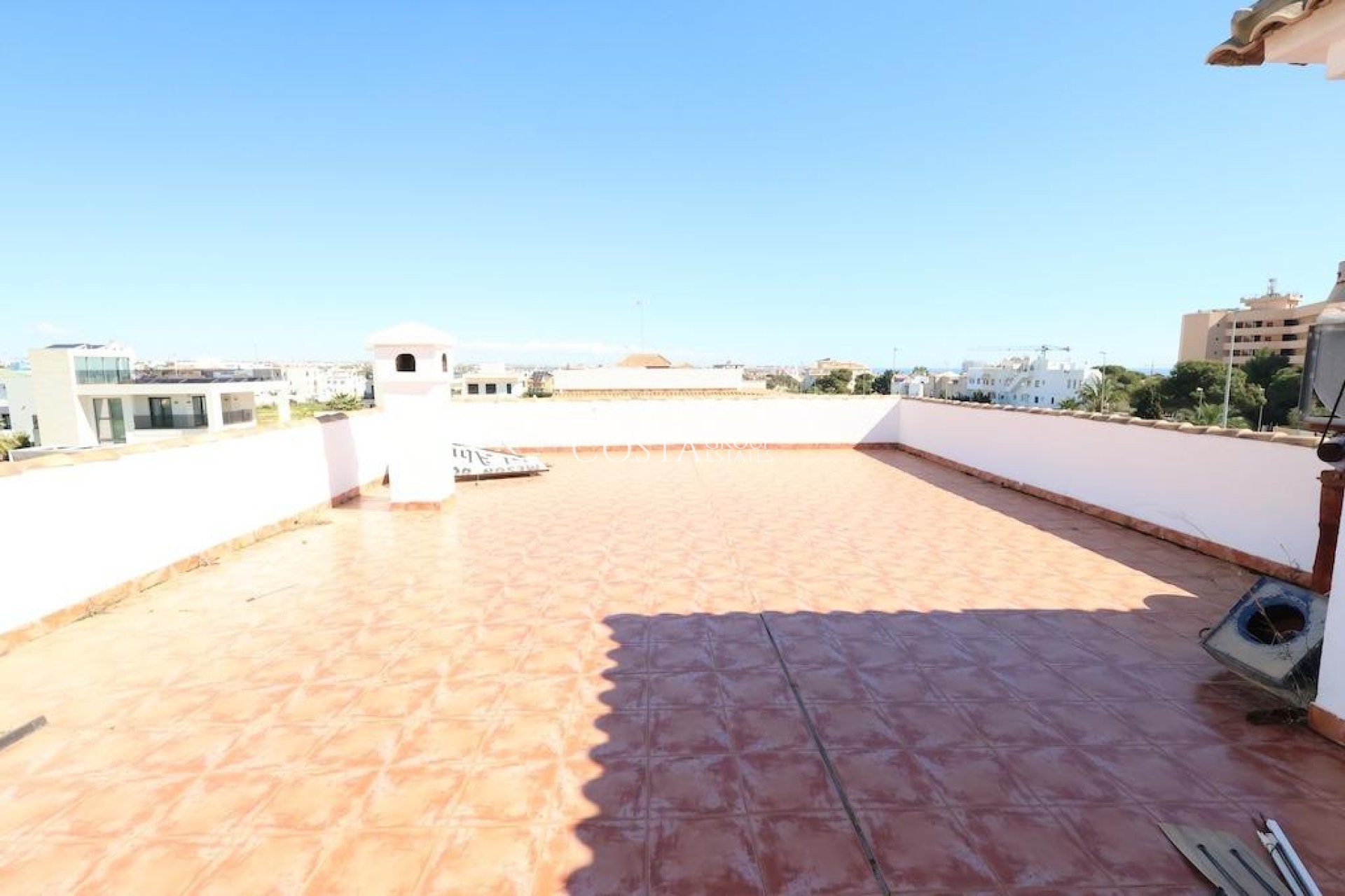 Resale - Villa -
Orihuela - La Zenia