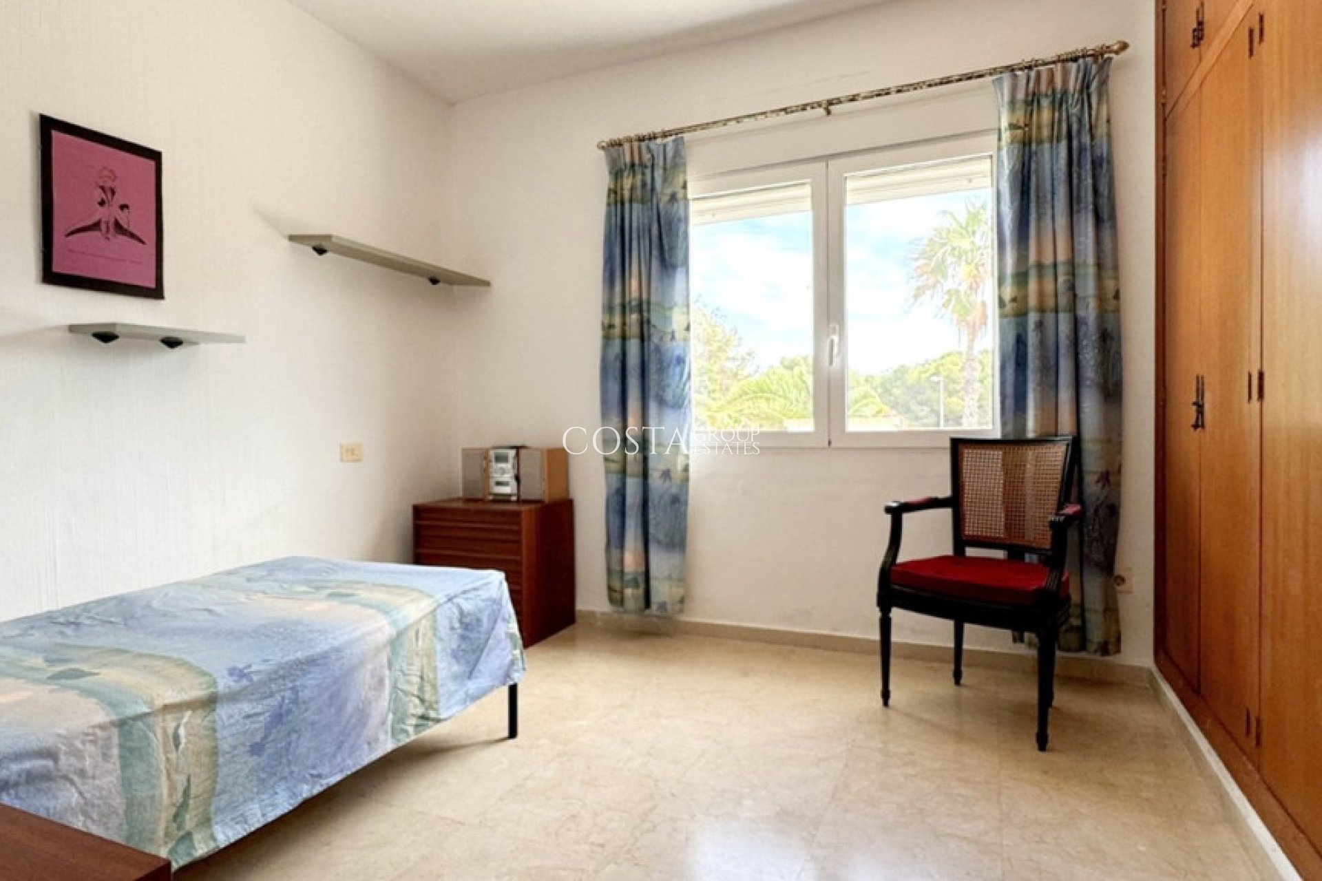 Resale - Villa -
Orihuela - La Zenia