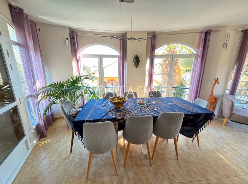 Resale - Villa -
Orihuela - La Zenia