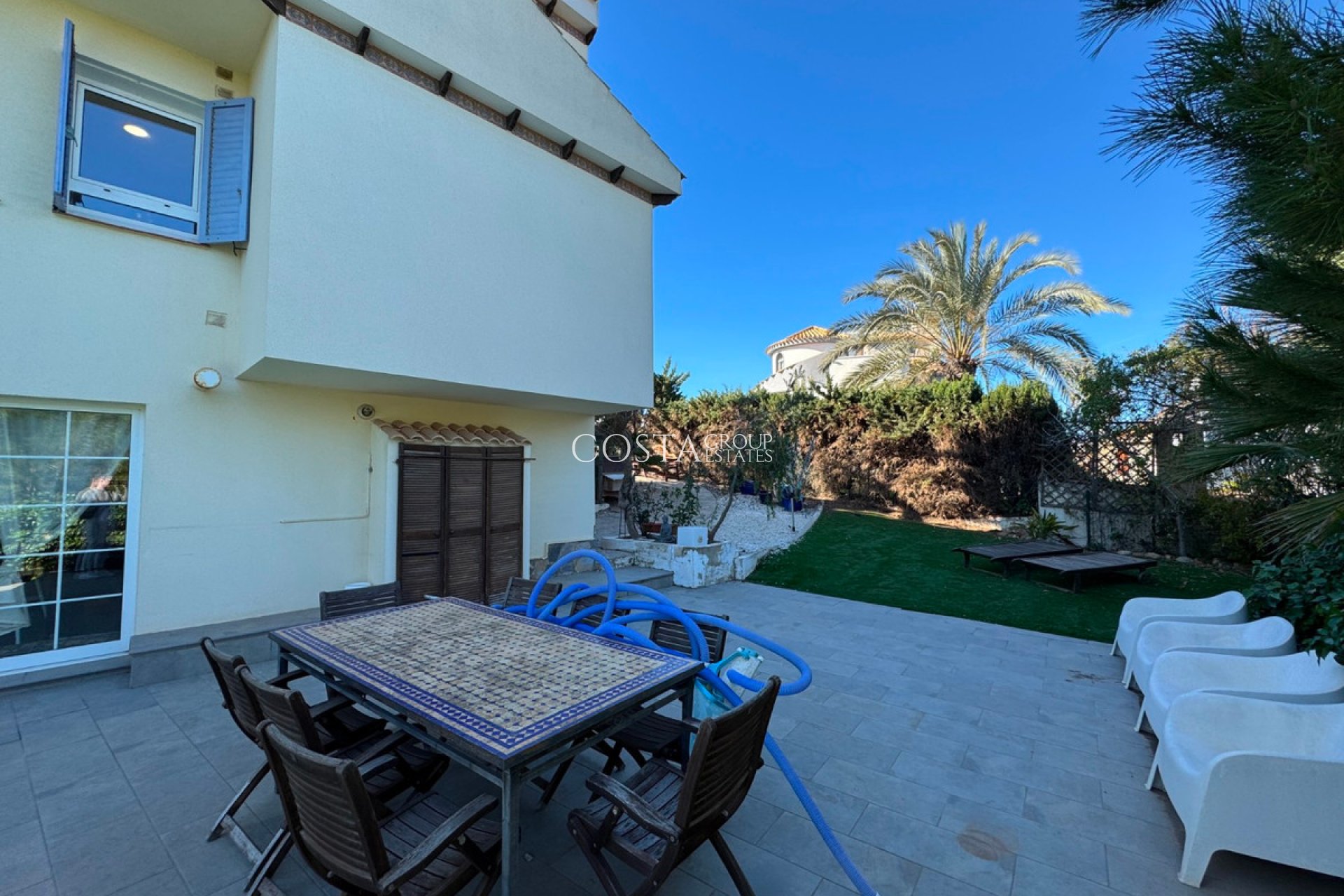 Resale - Villa -
Orihuela - La Zenia