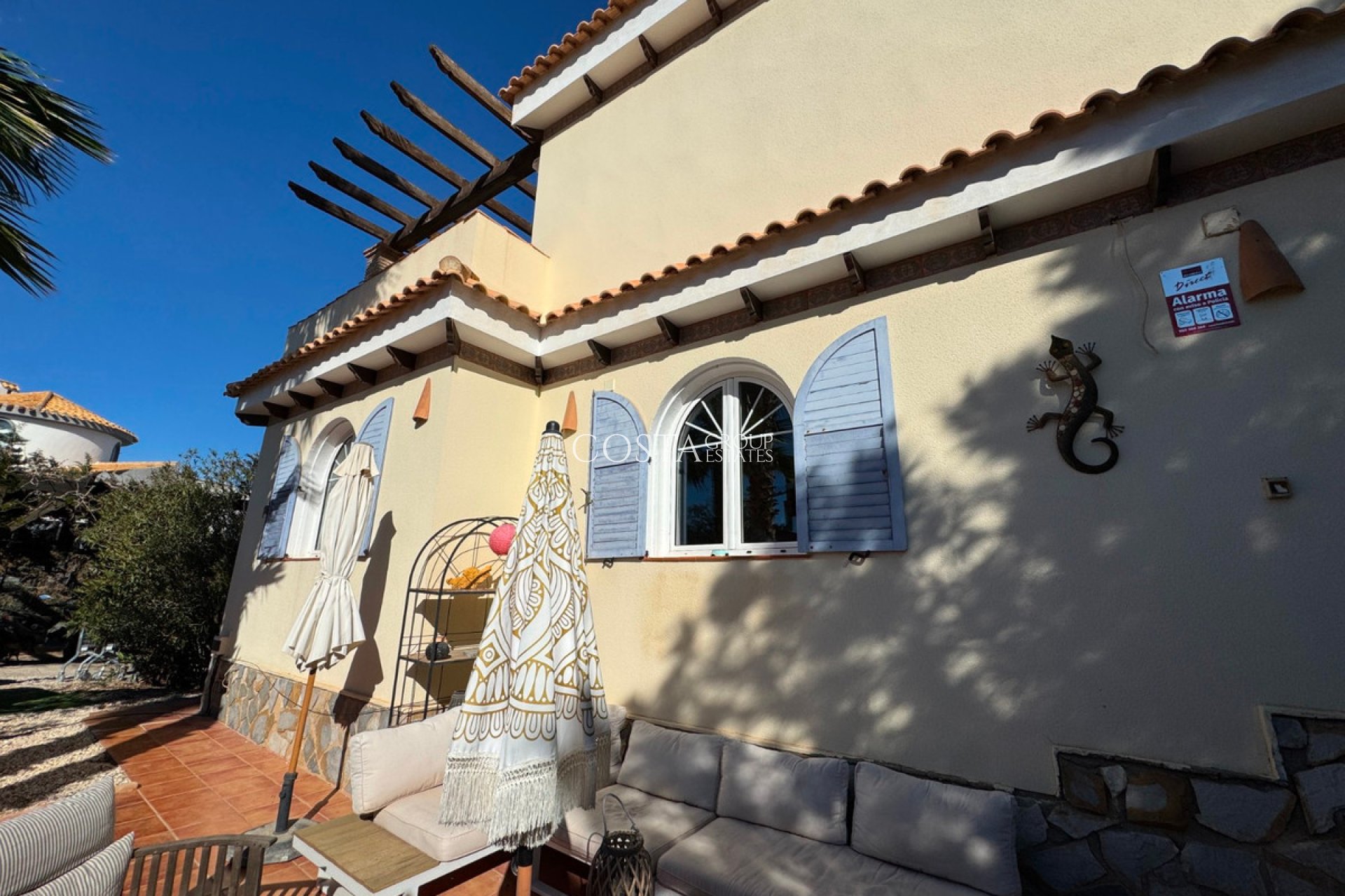 Resale - Villa -
Orihuela - La Zenia