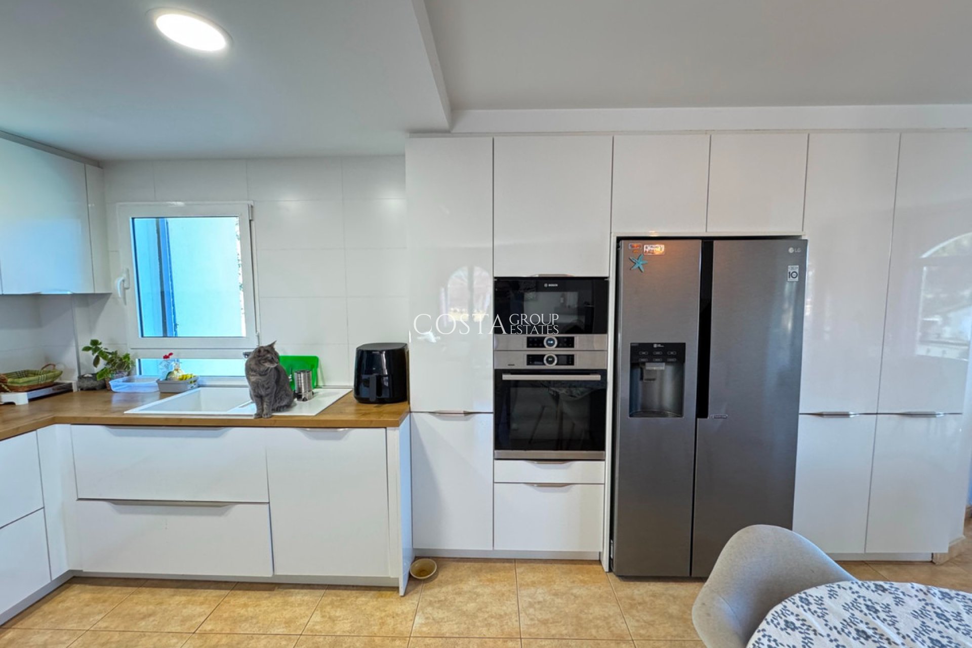 Resale - Villa -
Orihuela - La Zenia