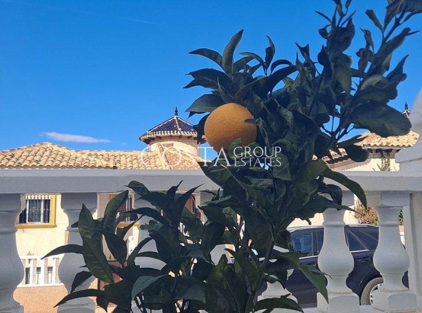 Resale - Villa -
Orihuela - La Zenia