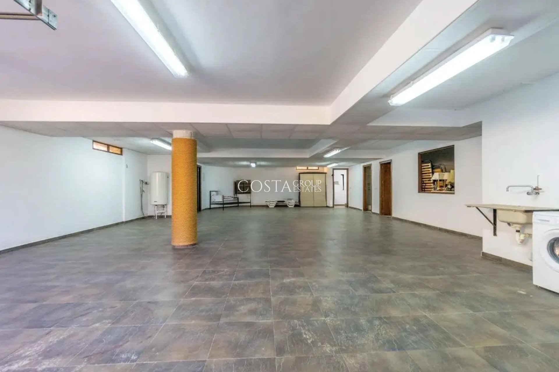 Resale - Villa -
Orihuela - La Zenia