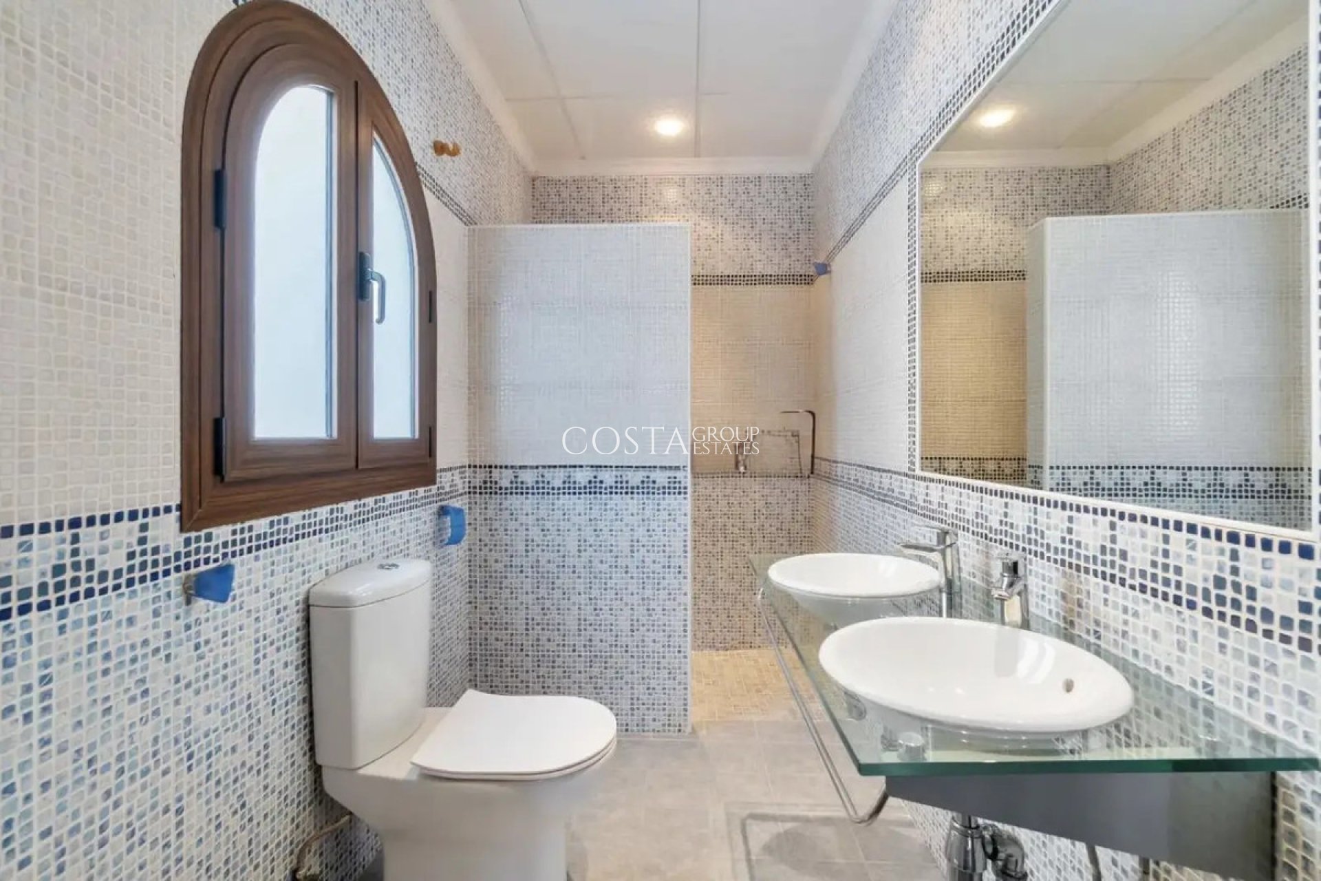 Resale - Villa -
Orihuela - La Zenia