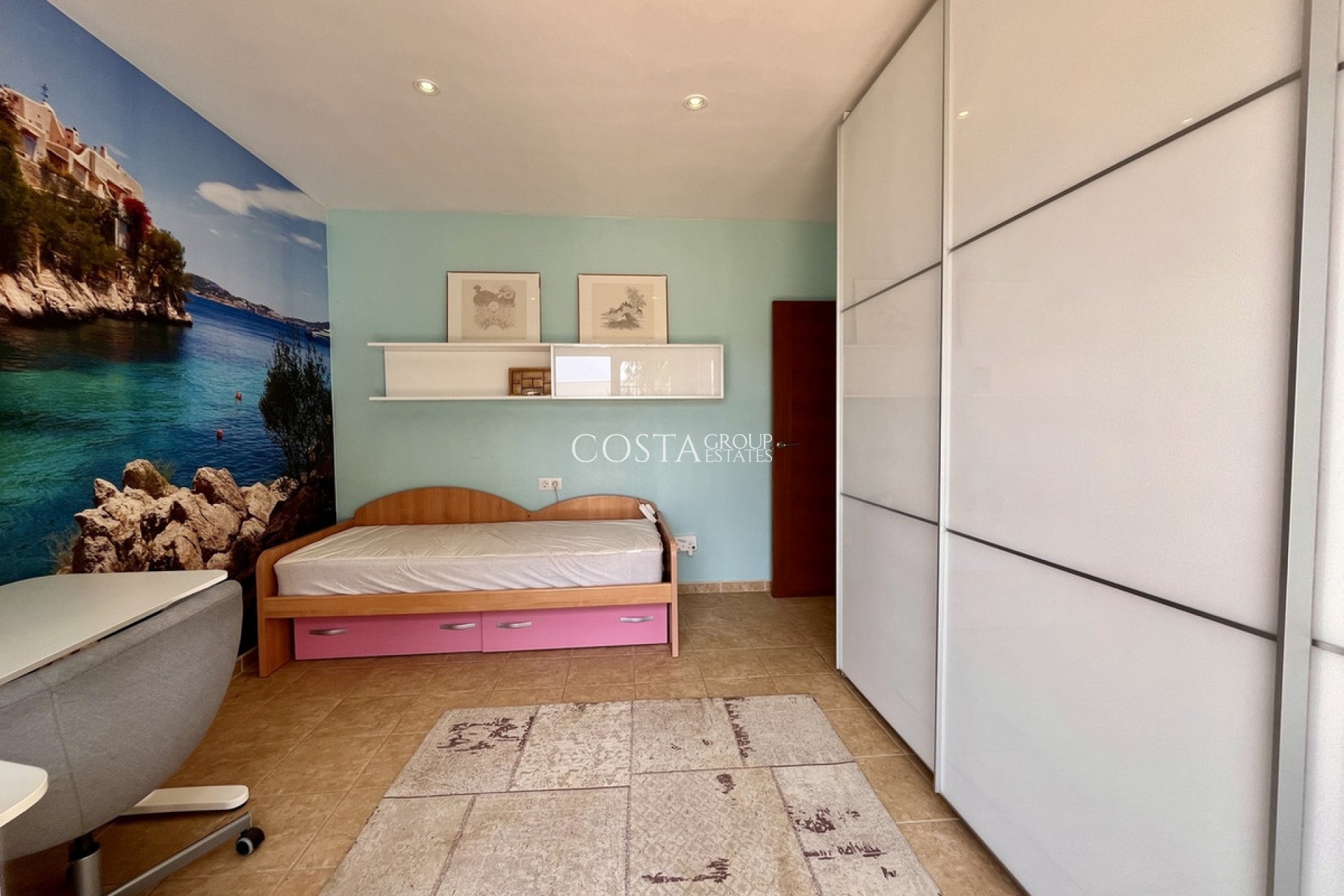 Resale - Villa -
Orihuela - La Zenia