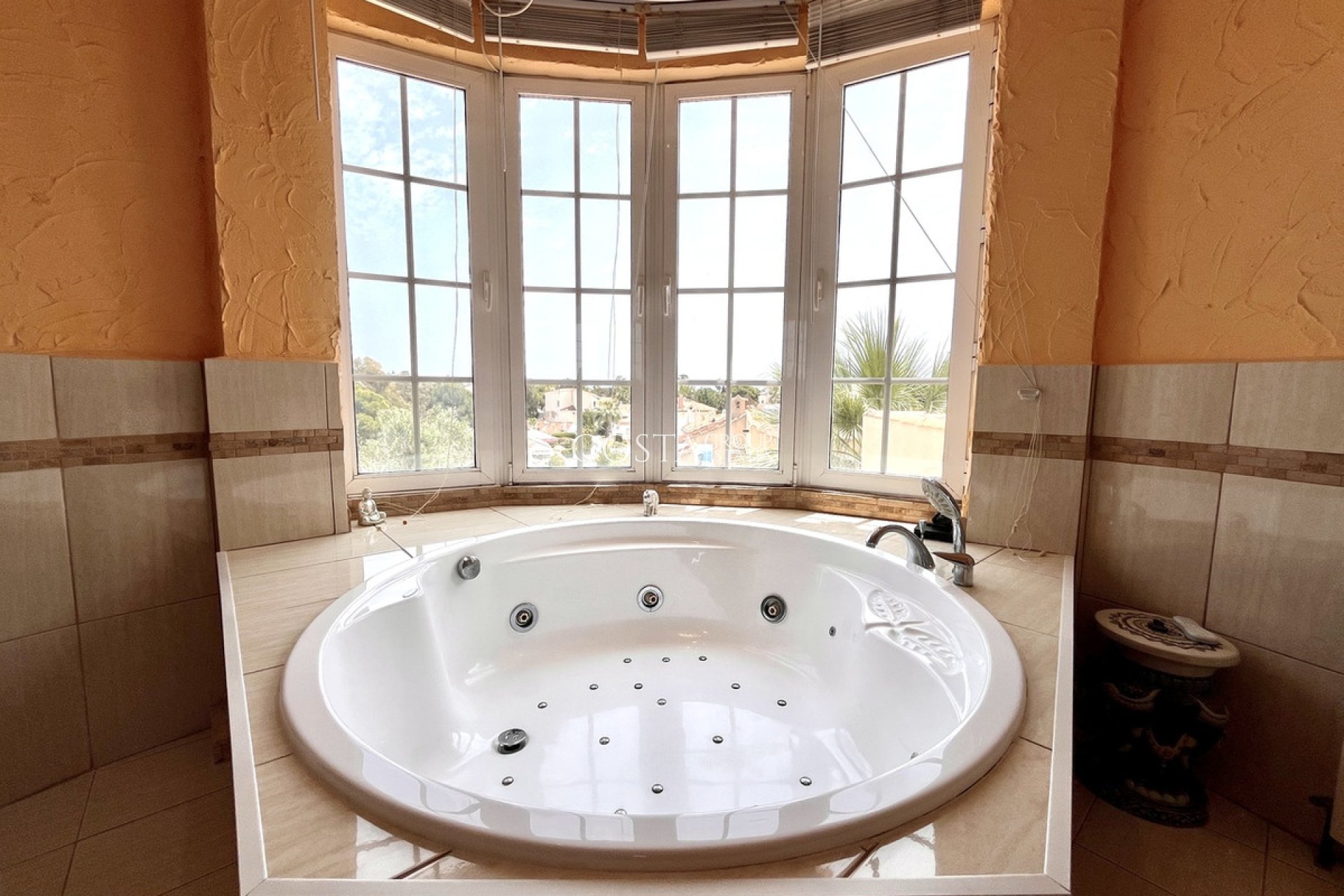 Resale - Villa -
Orihuela - La Zenia