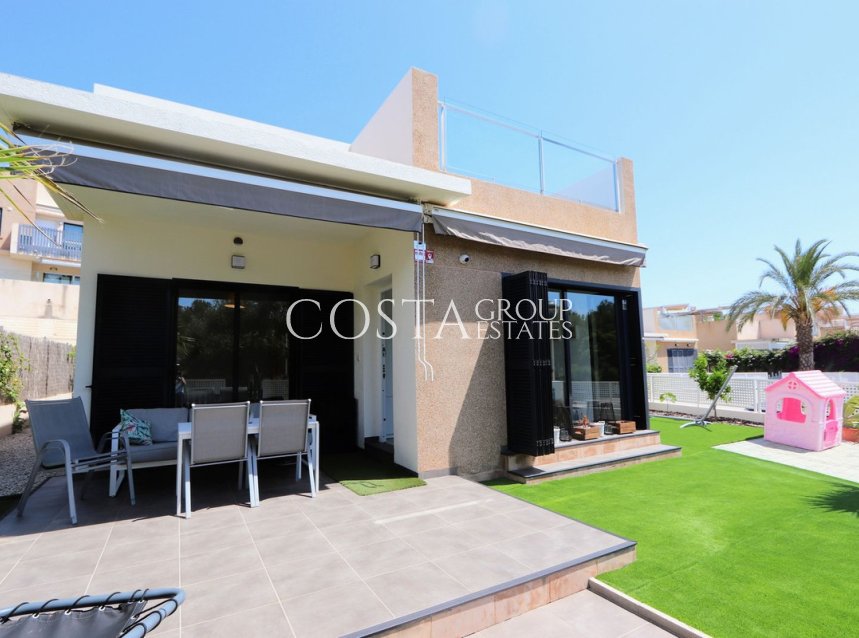 Resale - Villa -
Orihuela - La Zenia