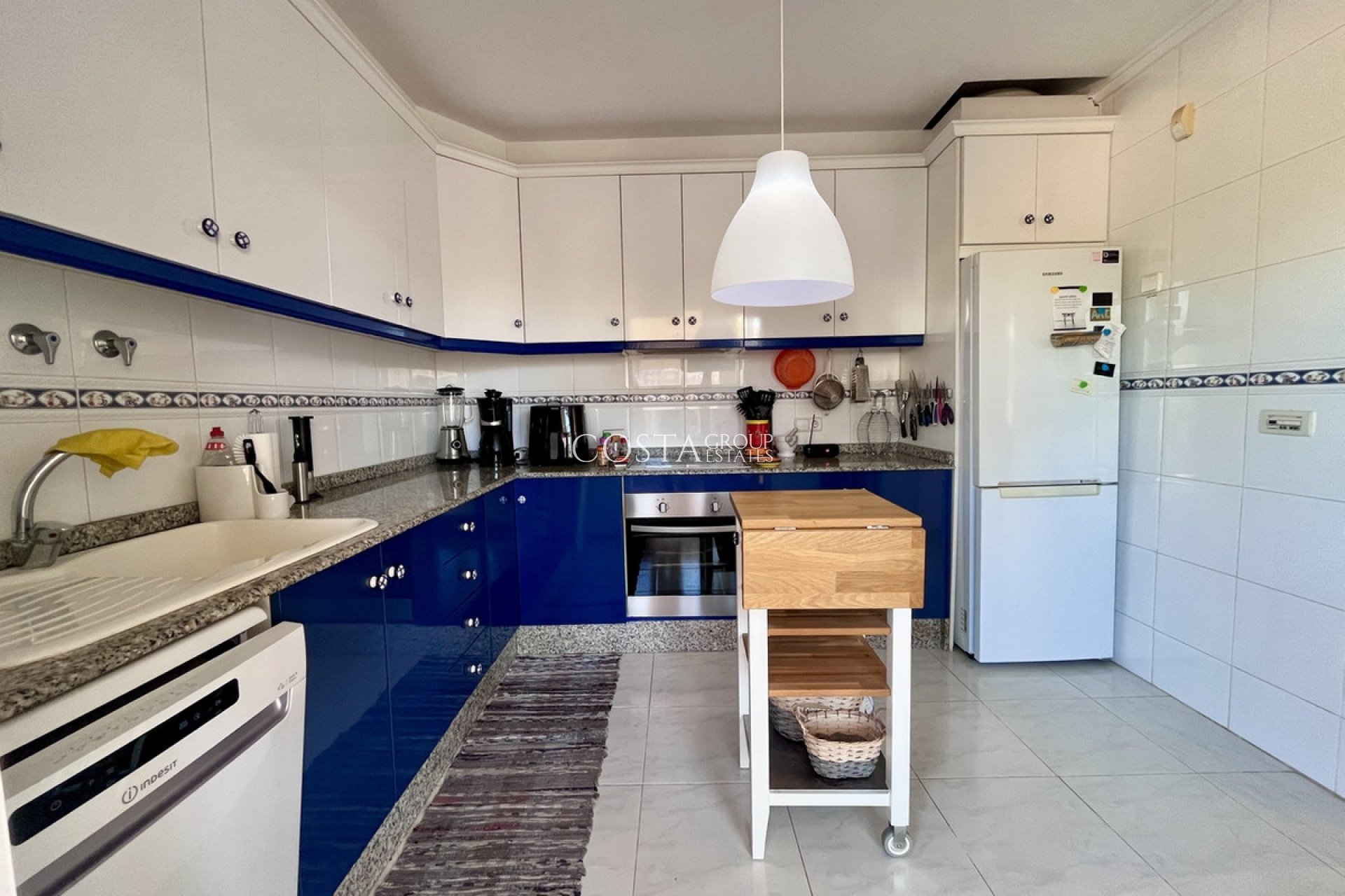 Resale - Villa -
Orihuela - La Zenia