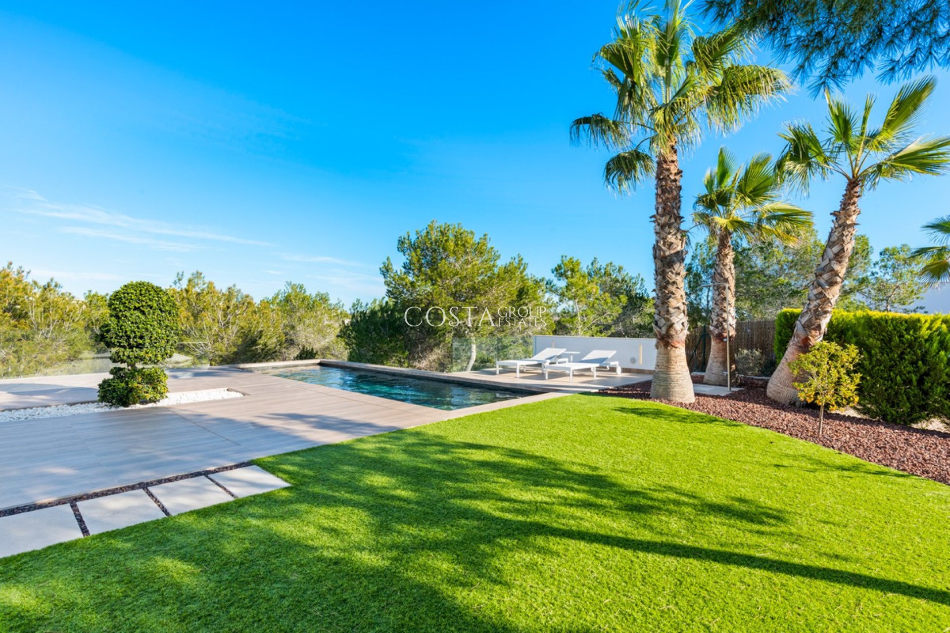 Resale - Villa -
Orihuela - Las Colinas Golf