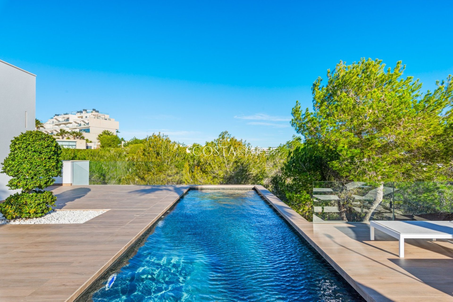 Resale - Villa -
Orihuela - Las Colinas Golf