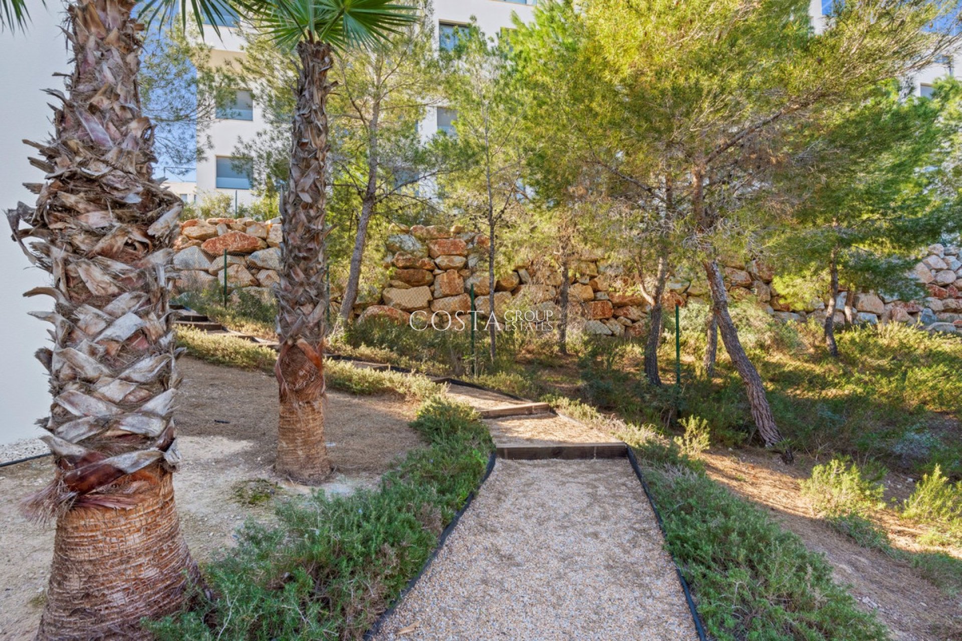 Resale - Villa -
Orihuela - Las Colinas Golf