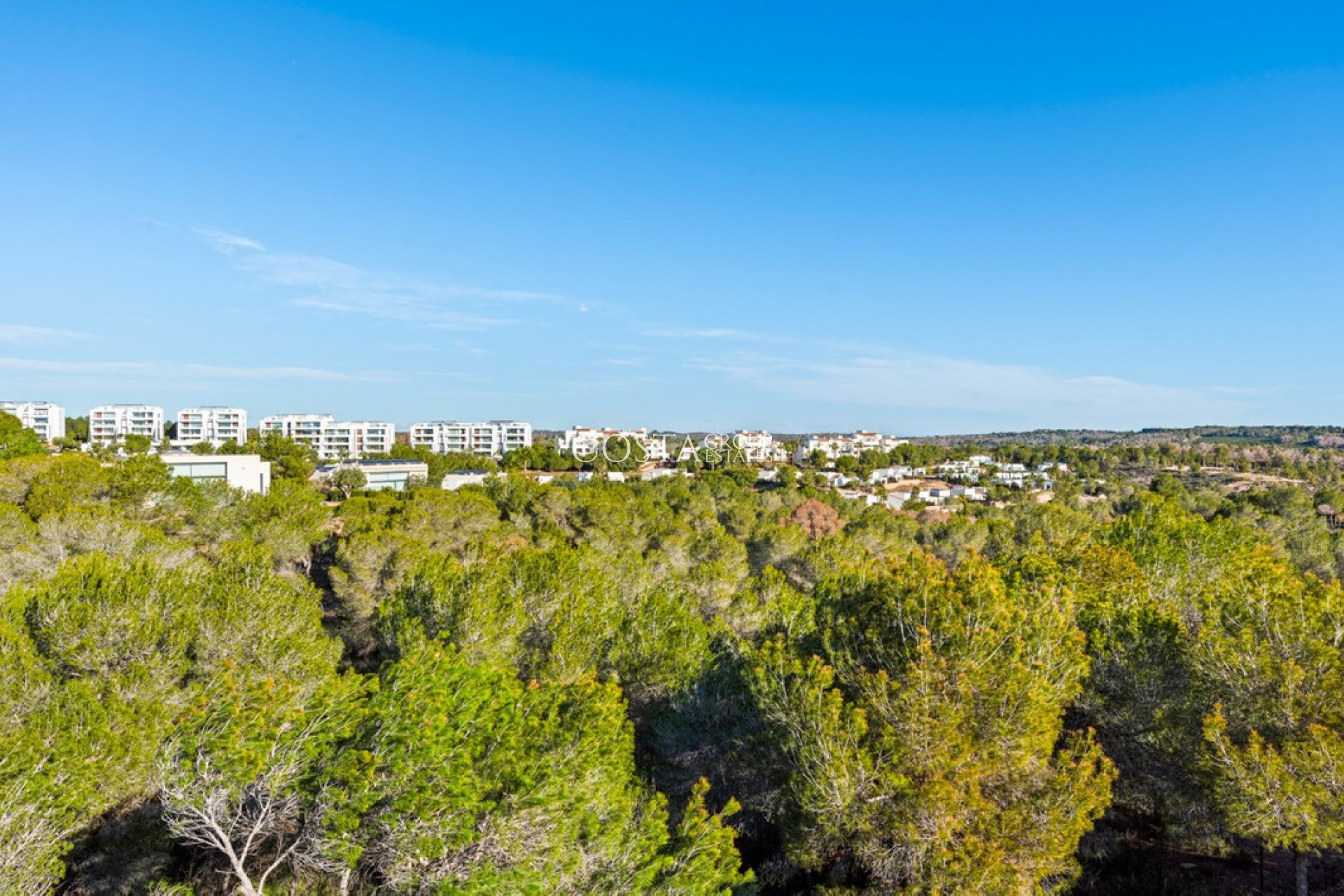 Resale - Villa -
Orihuela - Las Colinas Golf