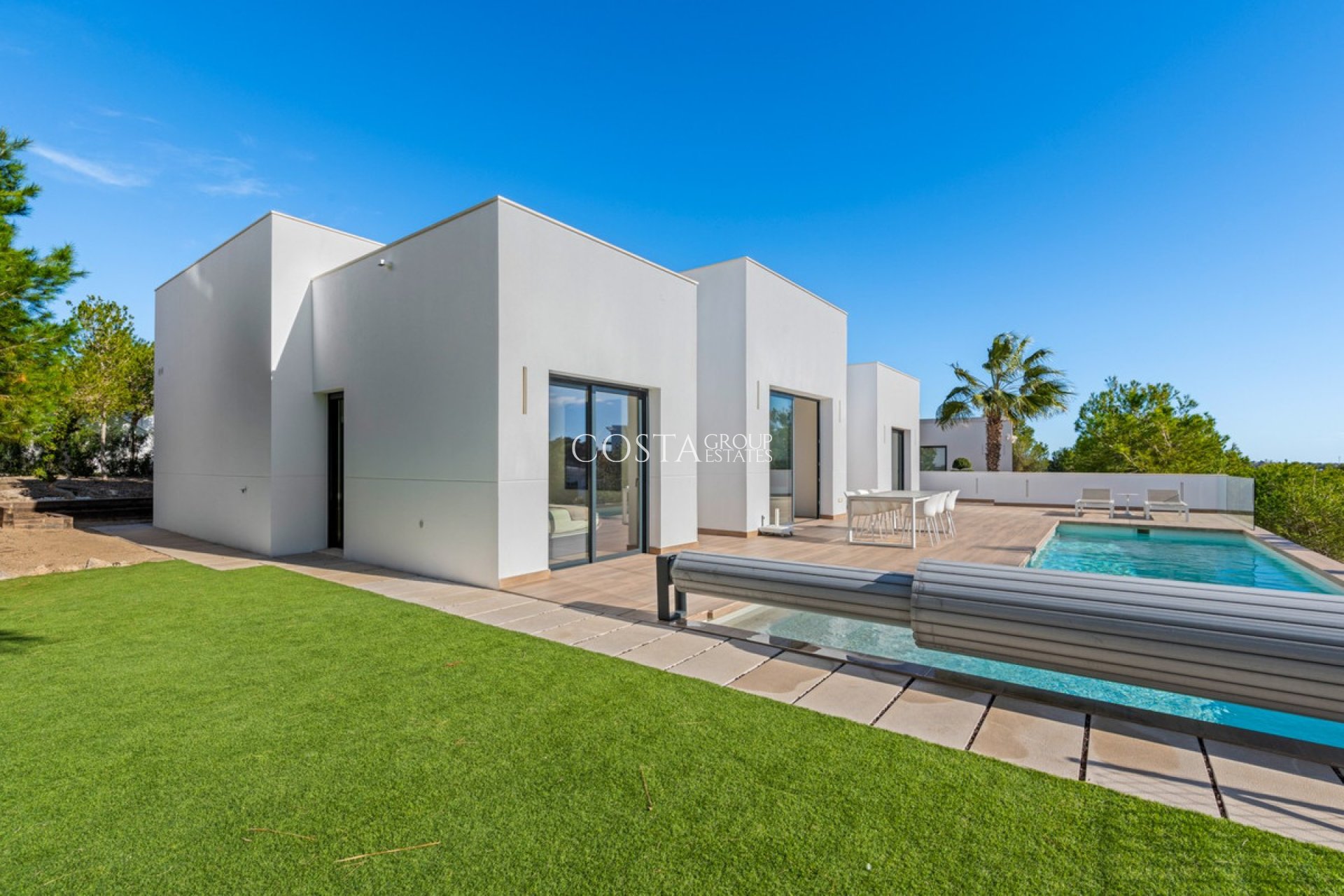 Resale - Villa -
Orihuela - Las Colinas Golf