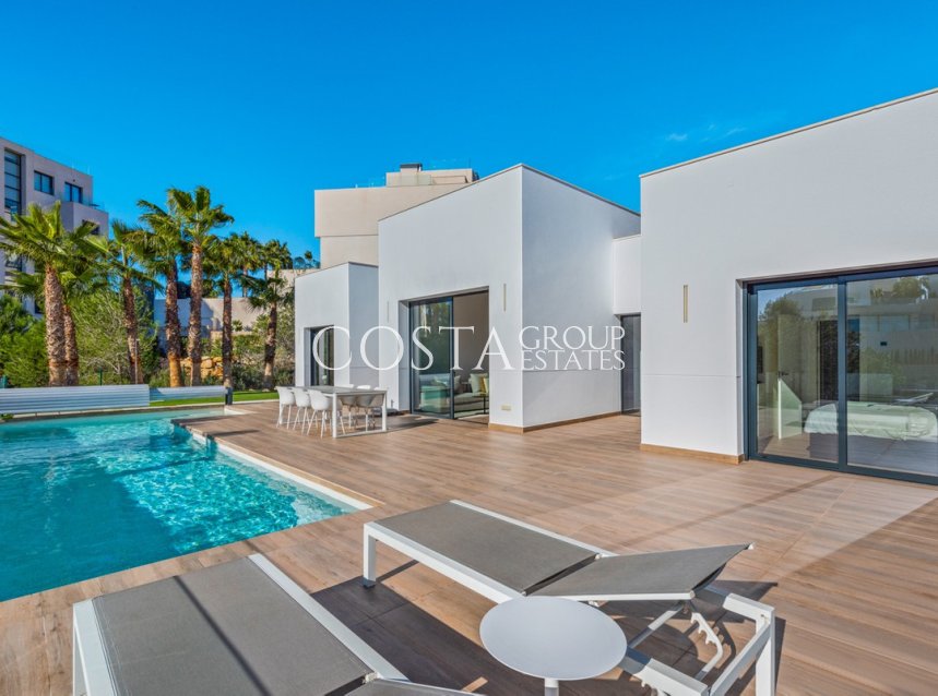Resale - Villa -
Orihuela - Las Colinas Golf