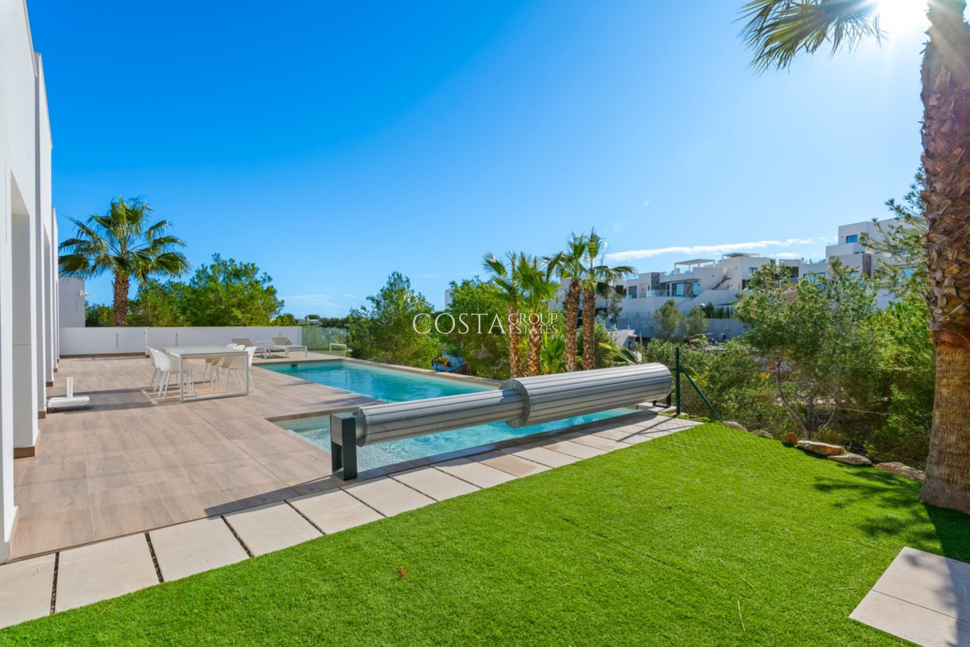 Resale - Villa -
Orihuela - Las Colinas Golf