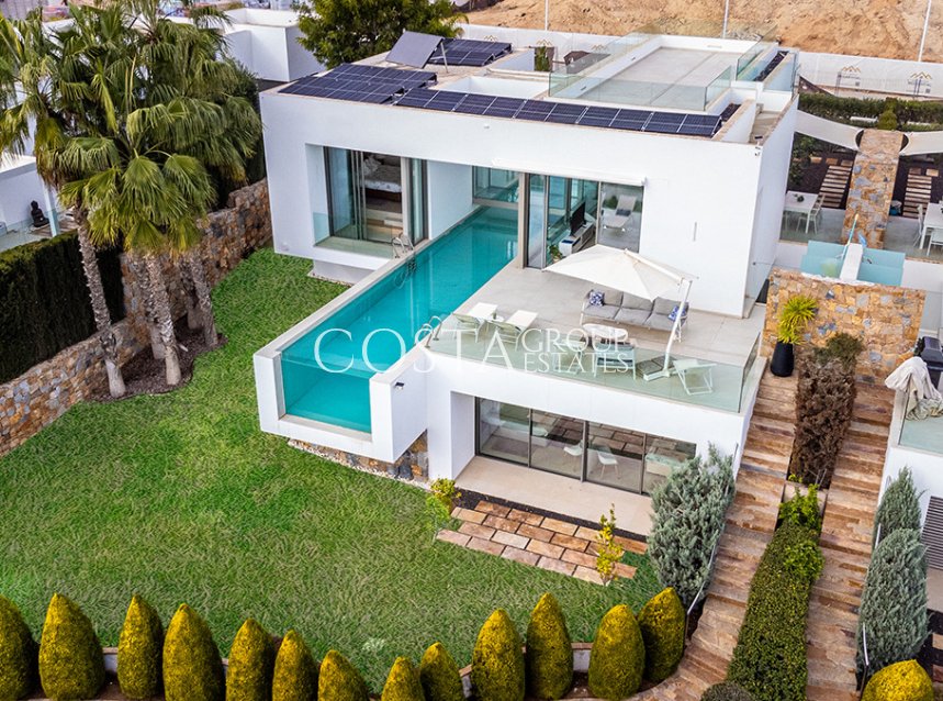 Resale - Villa -
Orihuela - Las Colinas Golf